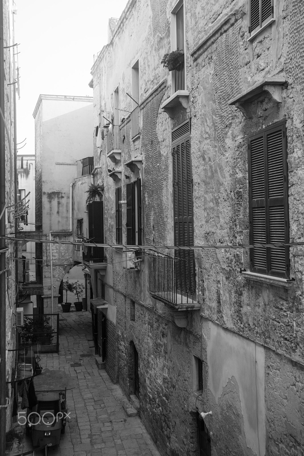 Nikon AF Nikkor 24-85mm F2.8-4D IF sample photo. Bari in bianco e nero photography