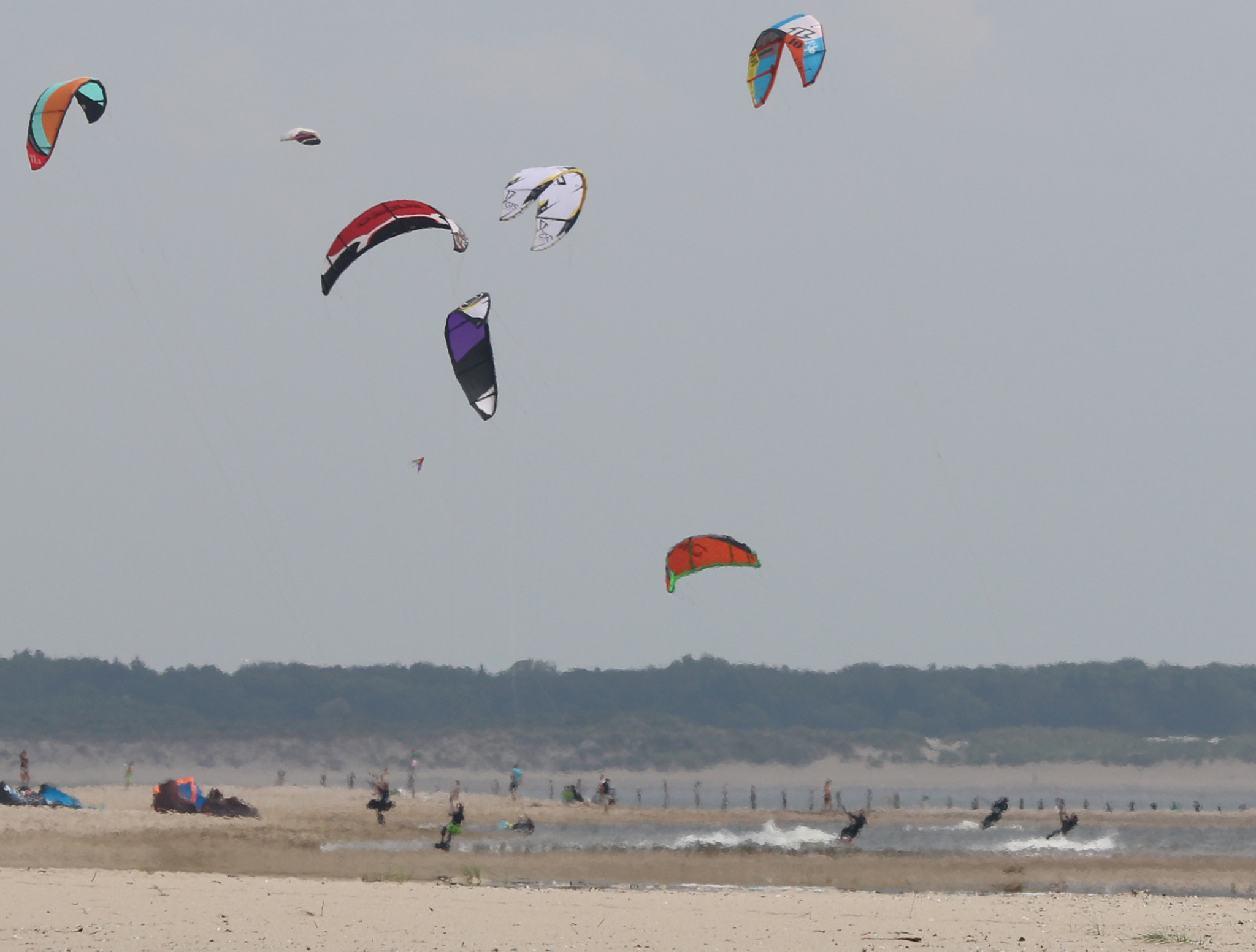Canon EF 180mm F3.5L Macro USM sample photo. Kites @ maasvlakte photography