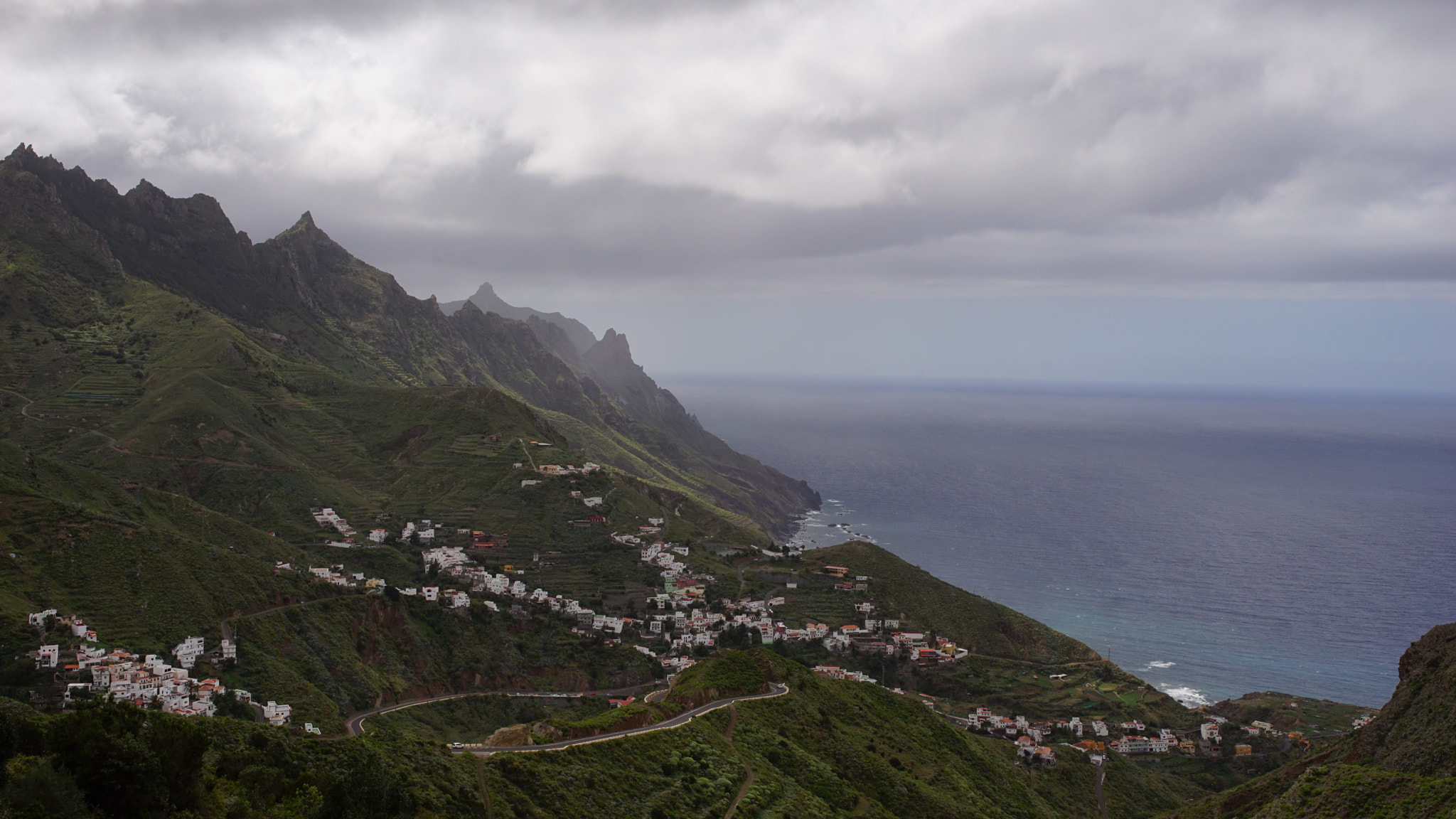 Sony a7 + Sigma 35mm F1.4 DG HSM Art sample photo. Mountain side village - tenerife photography