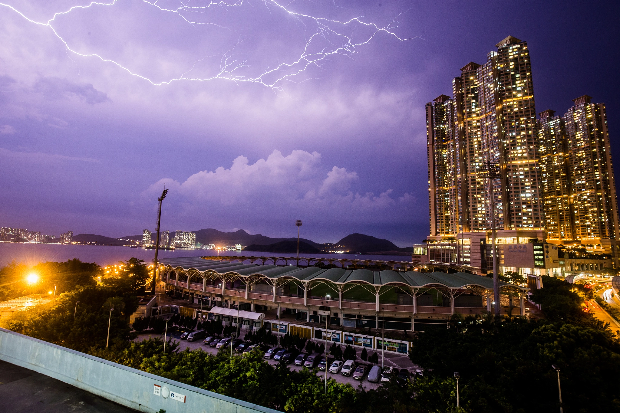 Canon EOS-1D X + Canon EF 16-35mm F4L IS USM sample photo. Lightning hong kong photography