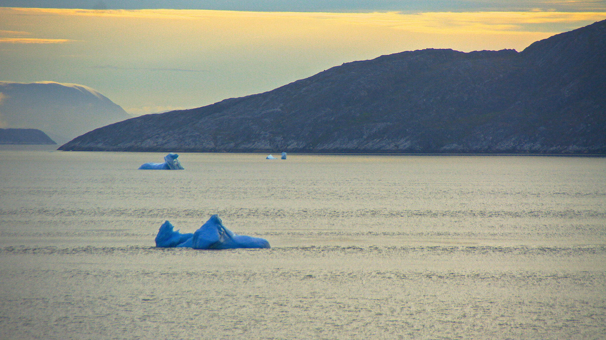 Sony Alpha DSLR-A500 sample photo. Iceberg photography