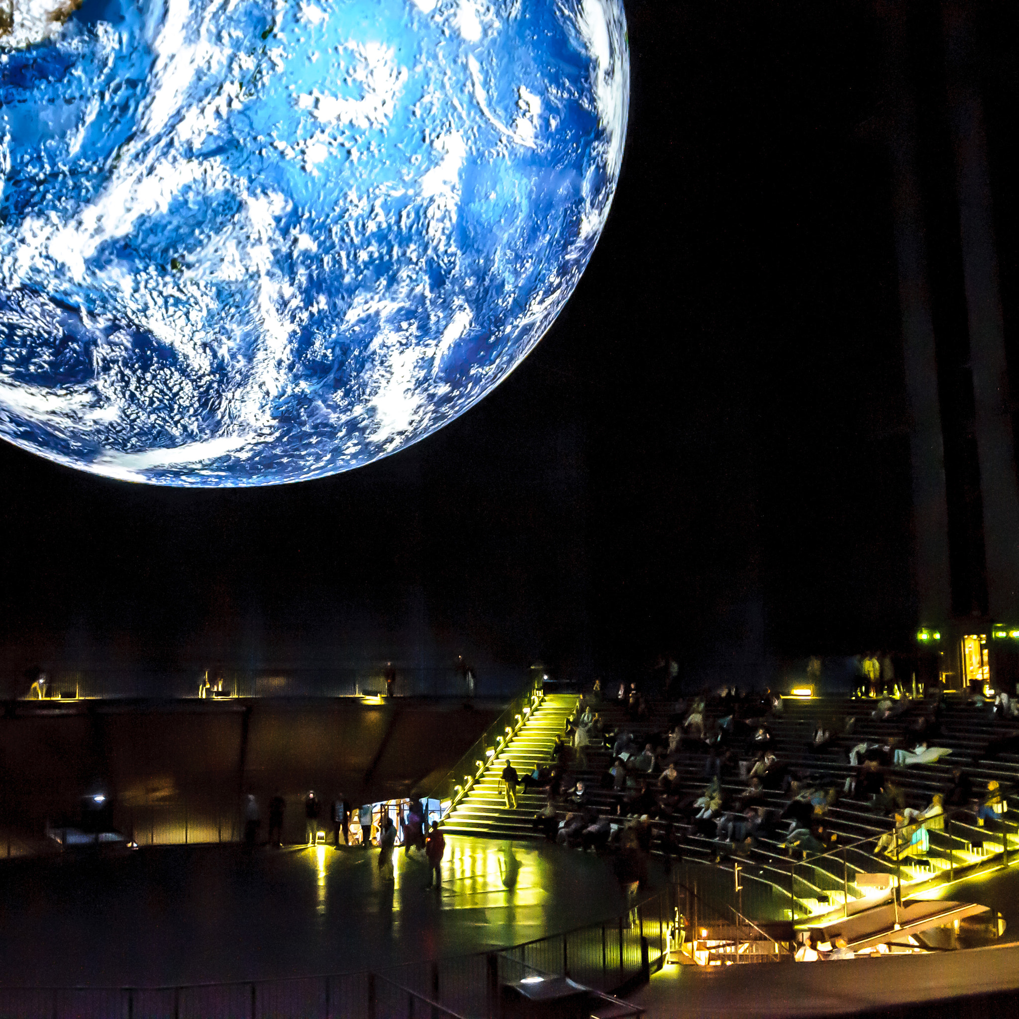 Sigma 17-70mm F2.8-4 DC Macro OS HSM | C sample photo. Visiting the earth @gasometer oberhausen photography