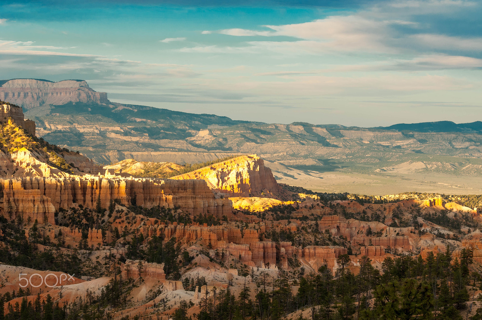Nikon D2X + Nikon AF-S Nikkor 70-200mm F2.8G ED VR II sample photo. Sunset in bryce canyon photography