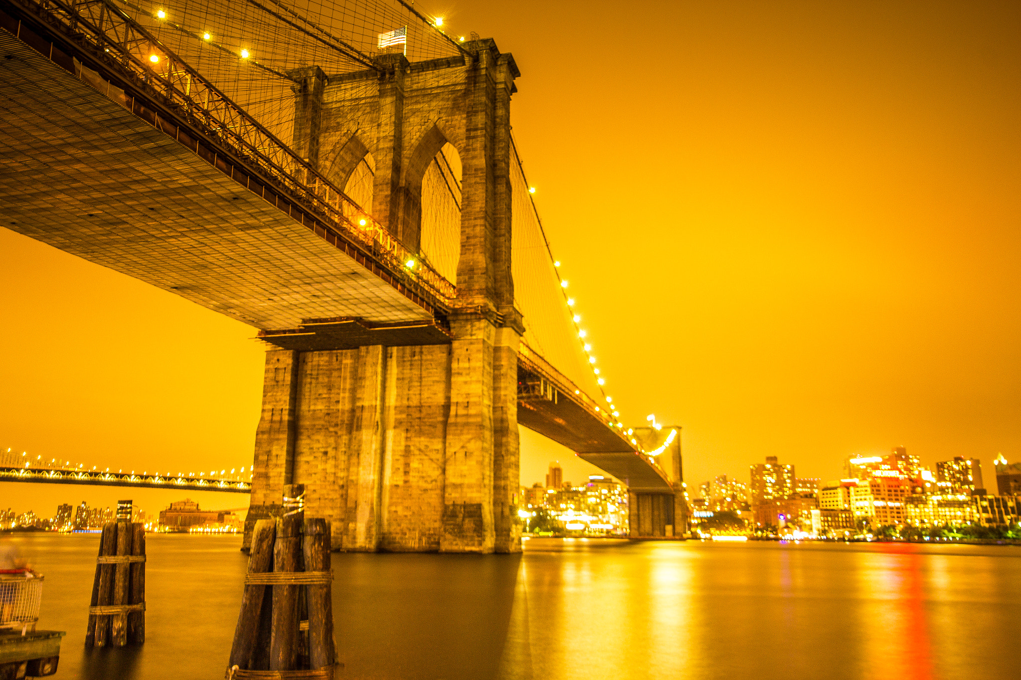 Sigma 10-20mm F4-5.6 EX DC HSM sample photo. Brooklyn bridge photography