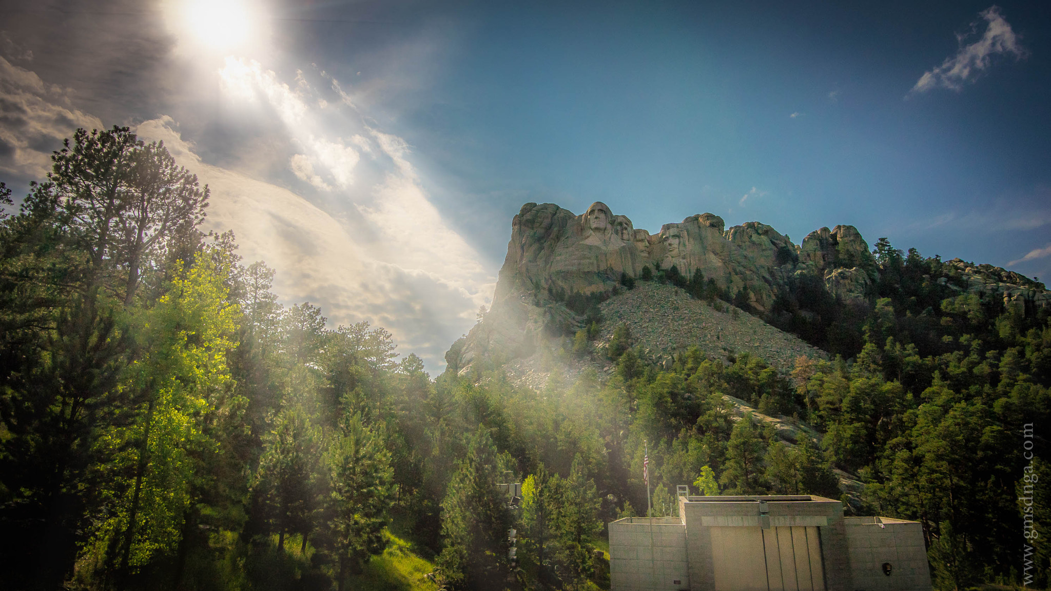 Nikon 1 Nikkor VR 6.7-13mm F3.5-5.6 sample photo. Mount rushmore photography