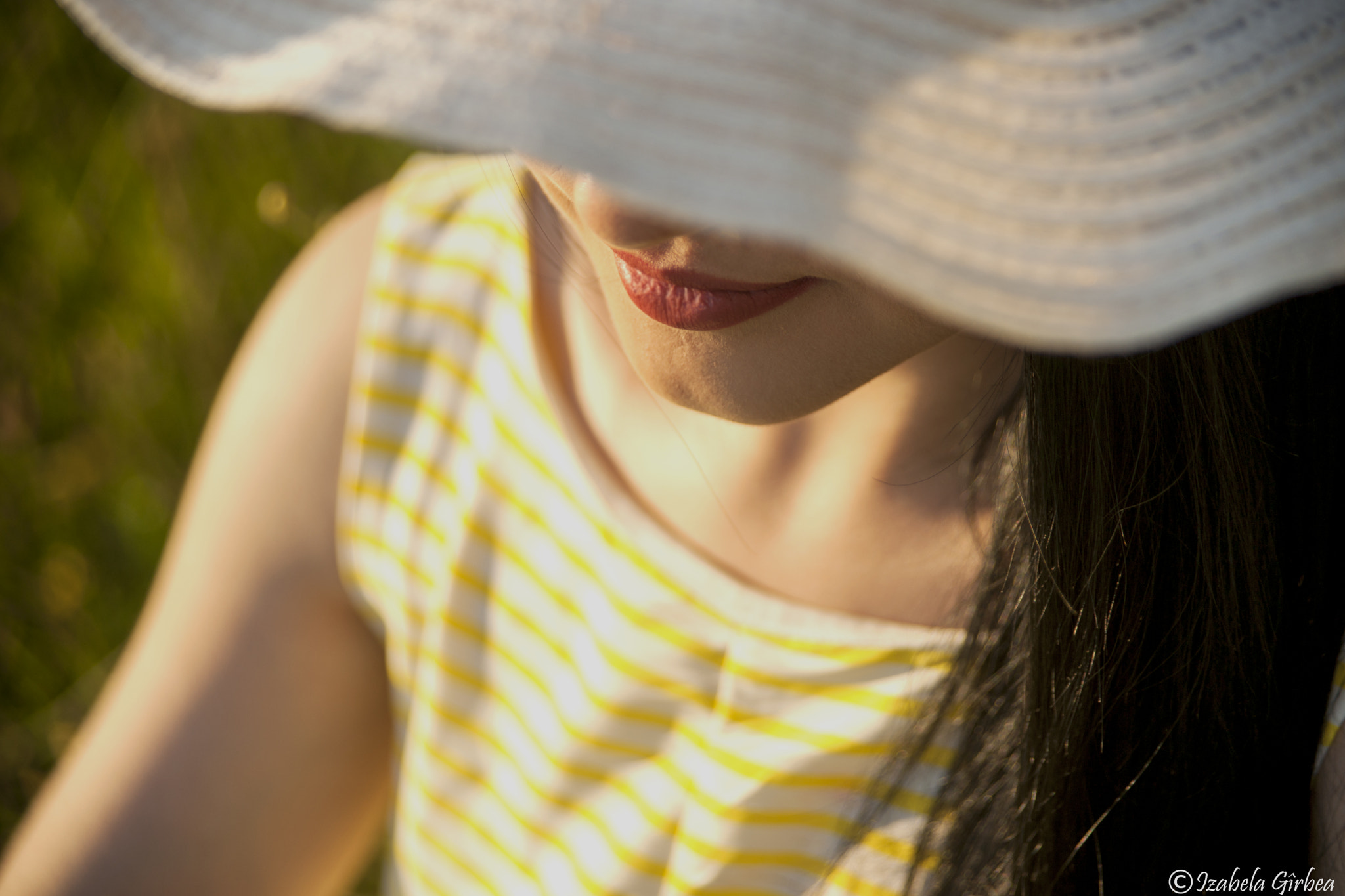 Minolta/Sony AF 24-105mm F3.5-4.5 (D) sample photo. Lips photography