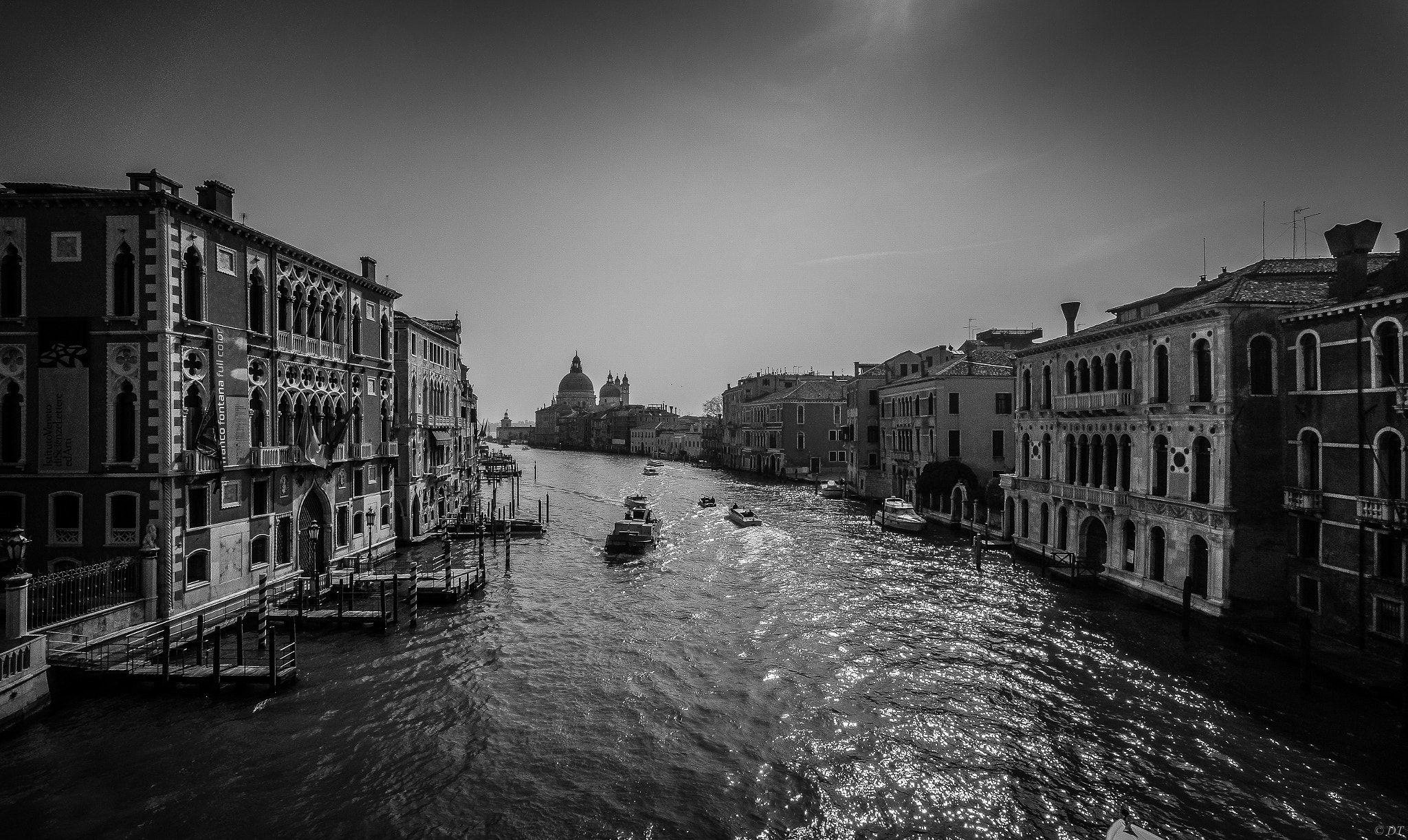 Sony E 10-18mm F4 OSS sample photo. Snaking photography