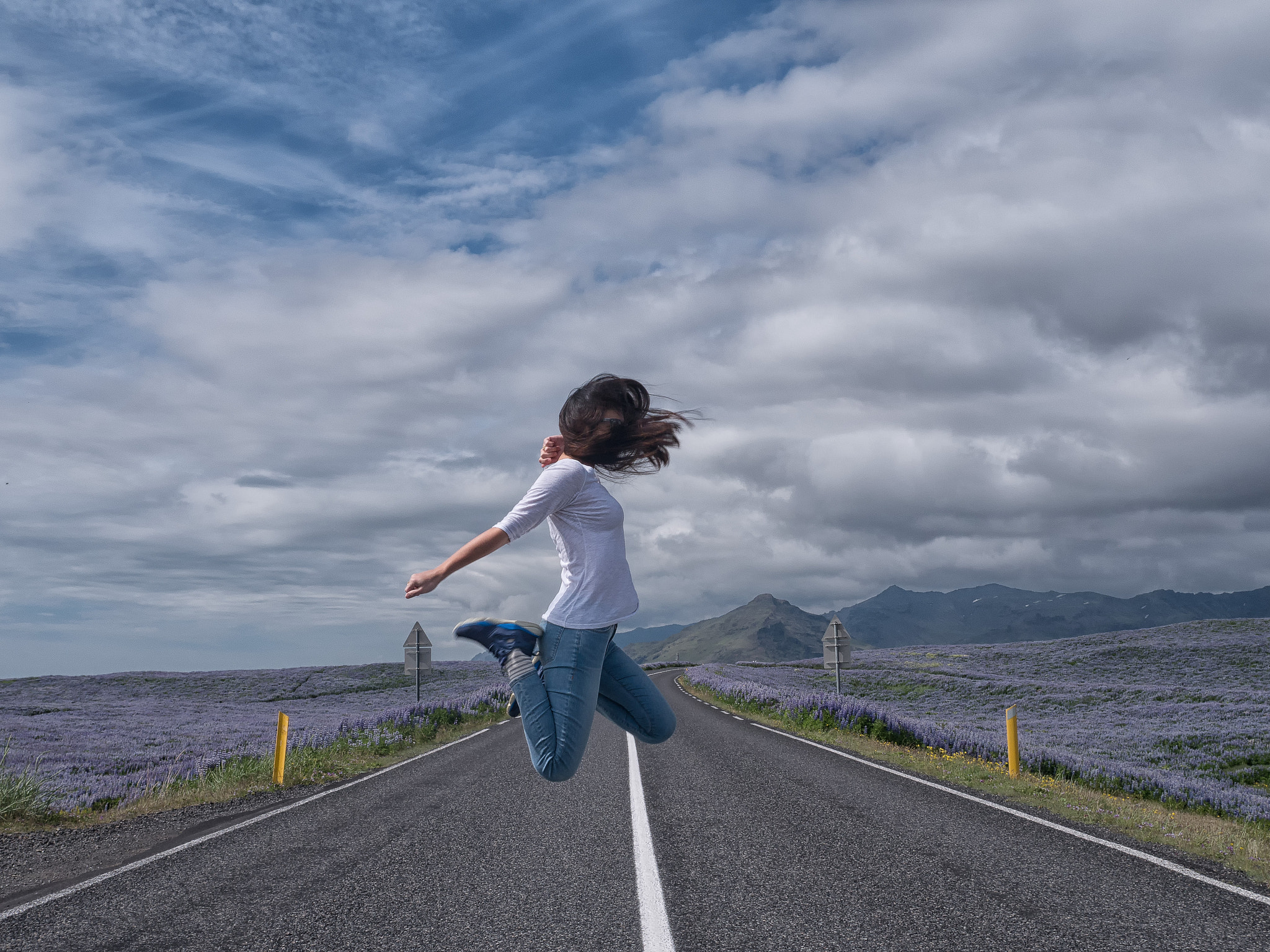 Panasonic Lumix DMC-GX7 sample photo. Jump photography