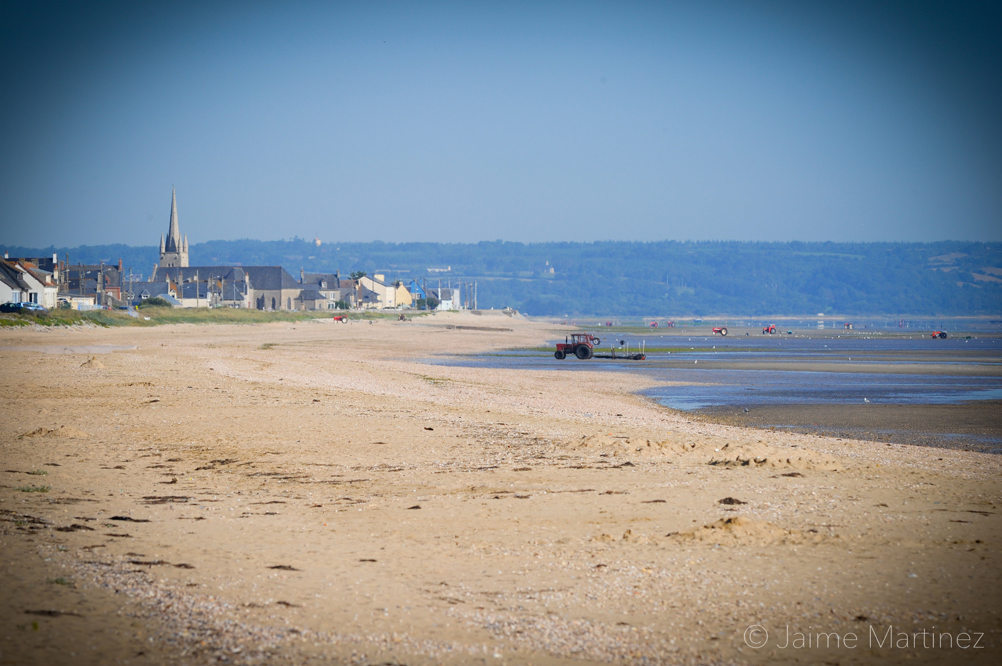 Nikon D3S + Nikon AF-S Nikkor 300mm F4D ED-IF sample photo. Normandy beach - plage de normandie photography