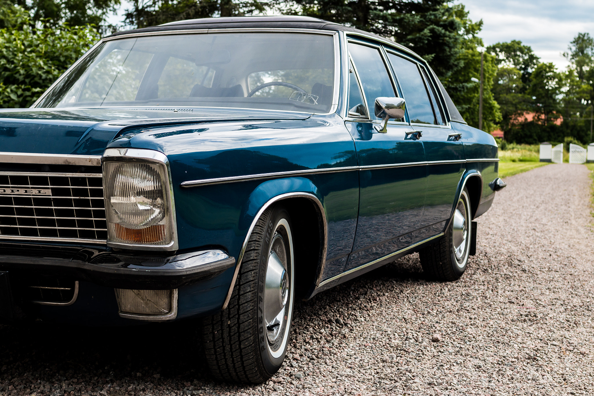 Canon EOS 70D + Canon EF 35mm F1.4L USM sample photo. An old opel diplomat photography