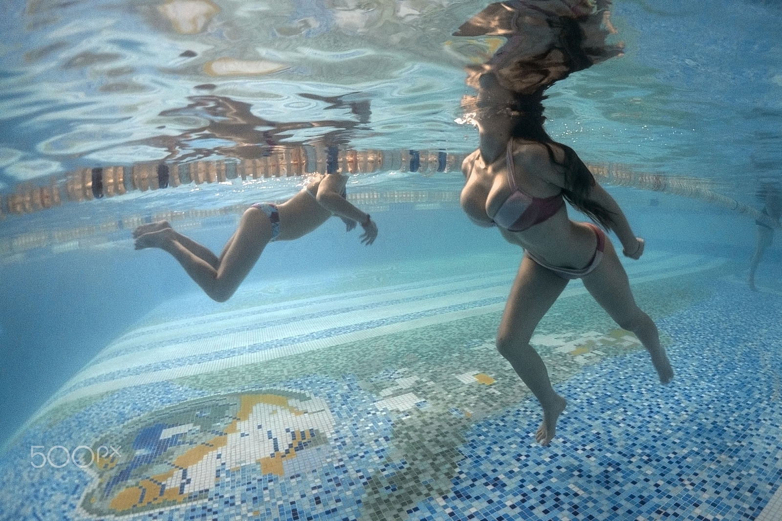 Sony Alpha NEX-5N + Sony E 16mm F2.8 sample photo. In the pool... photography