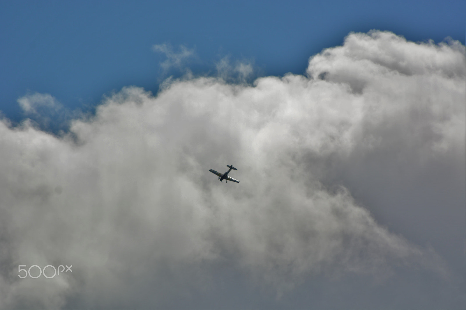 Nikon AF Nikkor 70-300mm F4-5.6G sample photo. Airplane photography