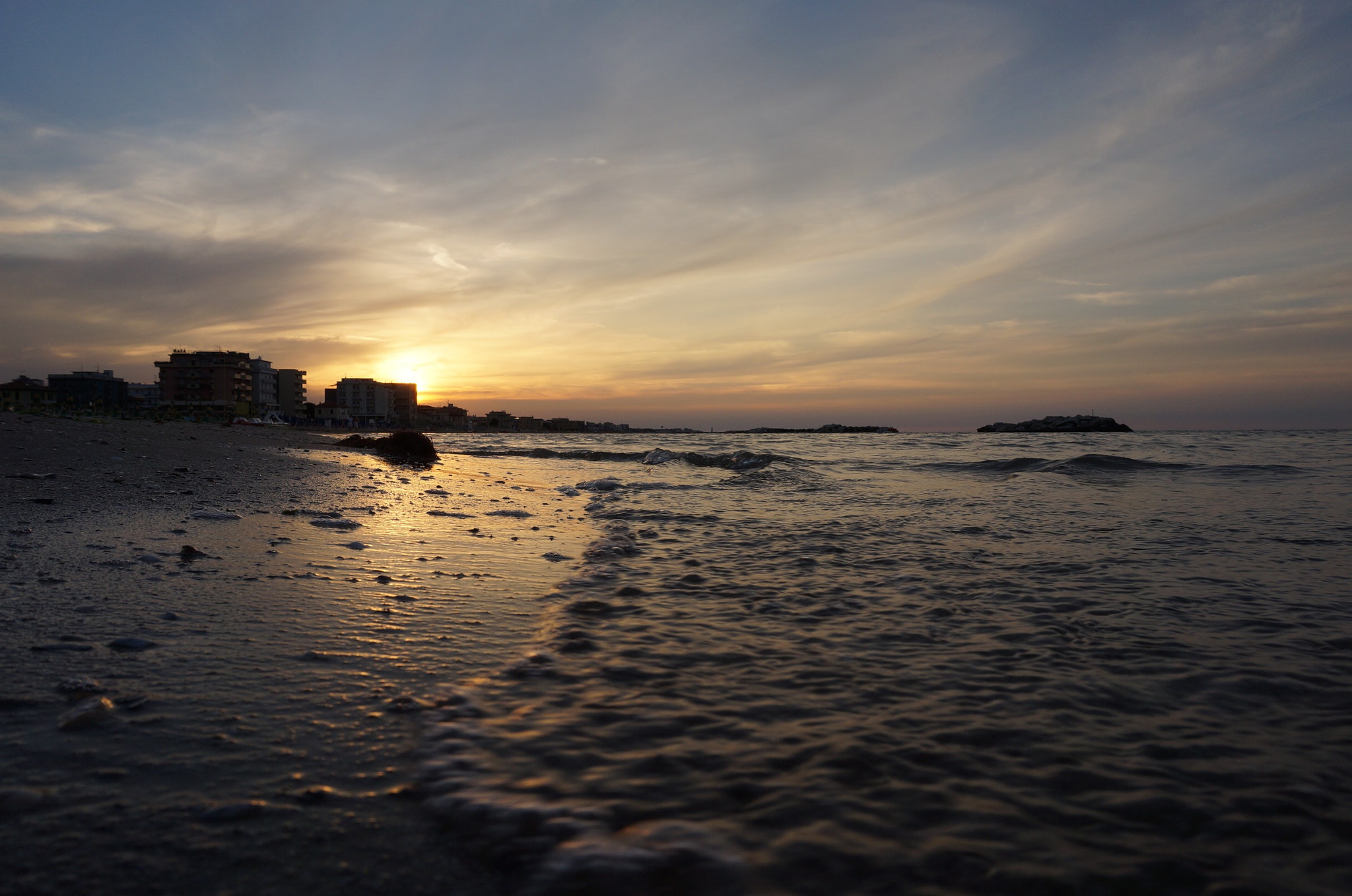 Sony Alpha NEX-3N + Sony E 18-50mm F4-5.6 sample photo. Sea sunset photography