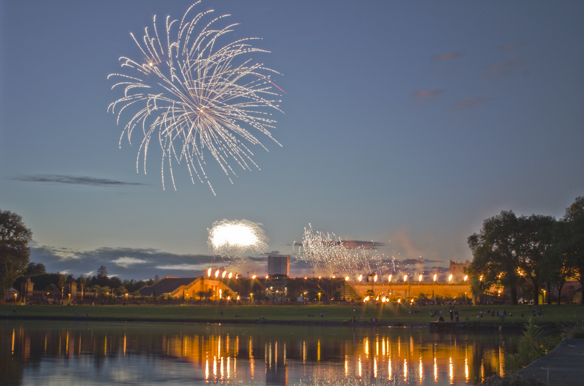 Pentax K-5 + Pentax smc DA 35mm F2.4 AL sample photo. Versailles fireworks photography