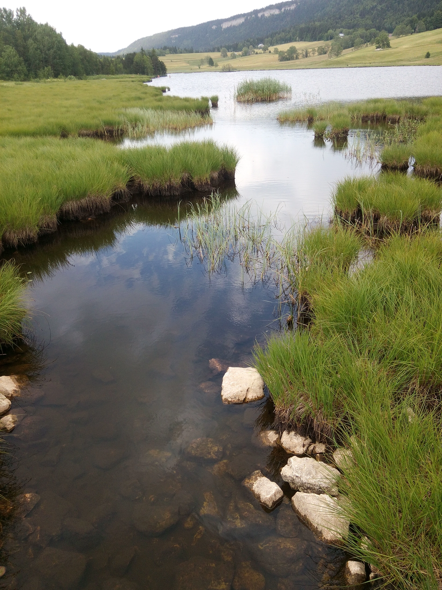 WIKO GETAWAY sample photo. Lac avec reflet du ciel photography