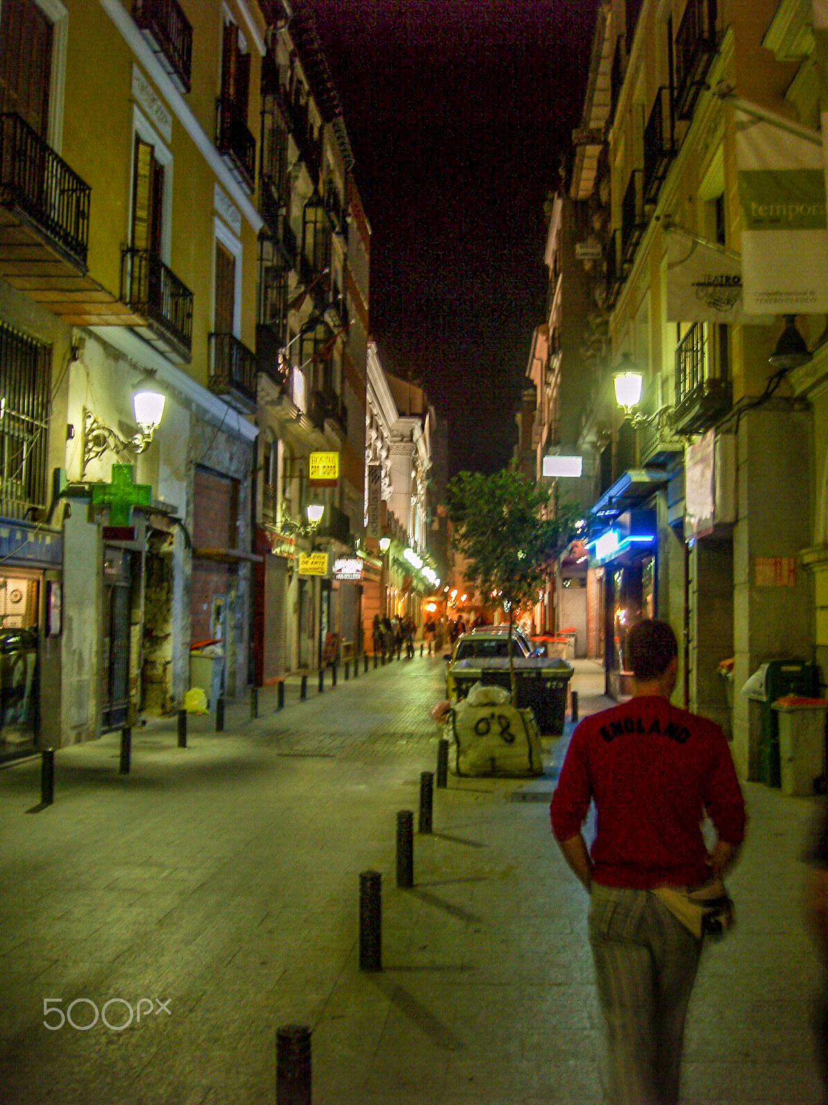 Olympus X-3,C-60Z sample photo. Madrid at night photography