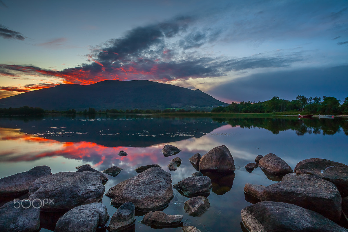 Canon EOS 5D + Tamron AF 19-35mm f/3.5-4.5 sample photo. Eide. norway, 2016. photography