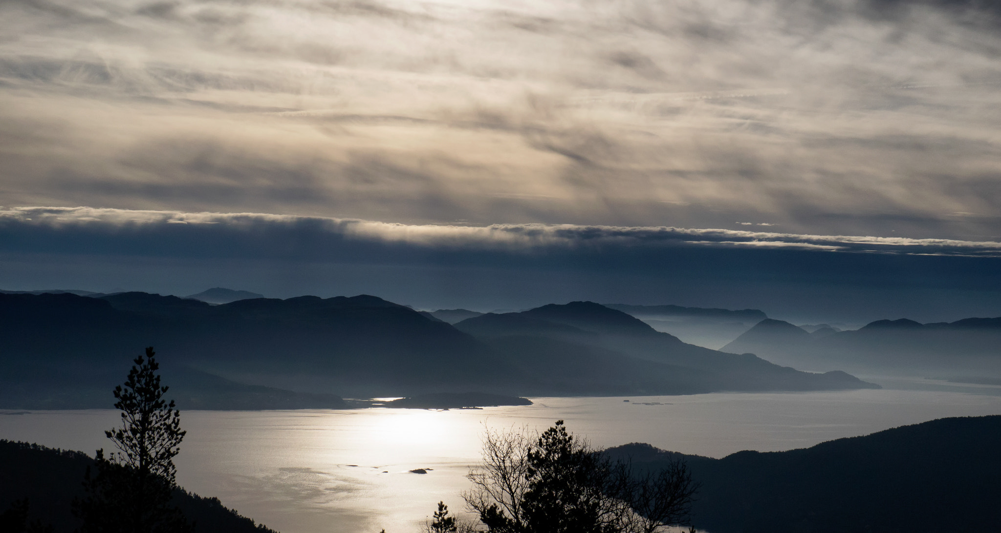 LUMIX G VARIO PZ 14-42/F3.5-5.6 sample photo. Nice clouds photography