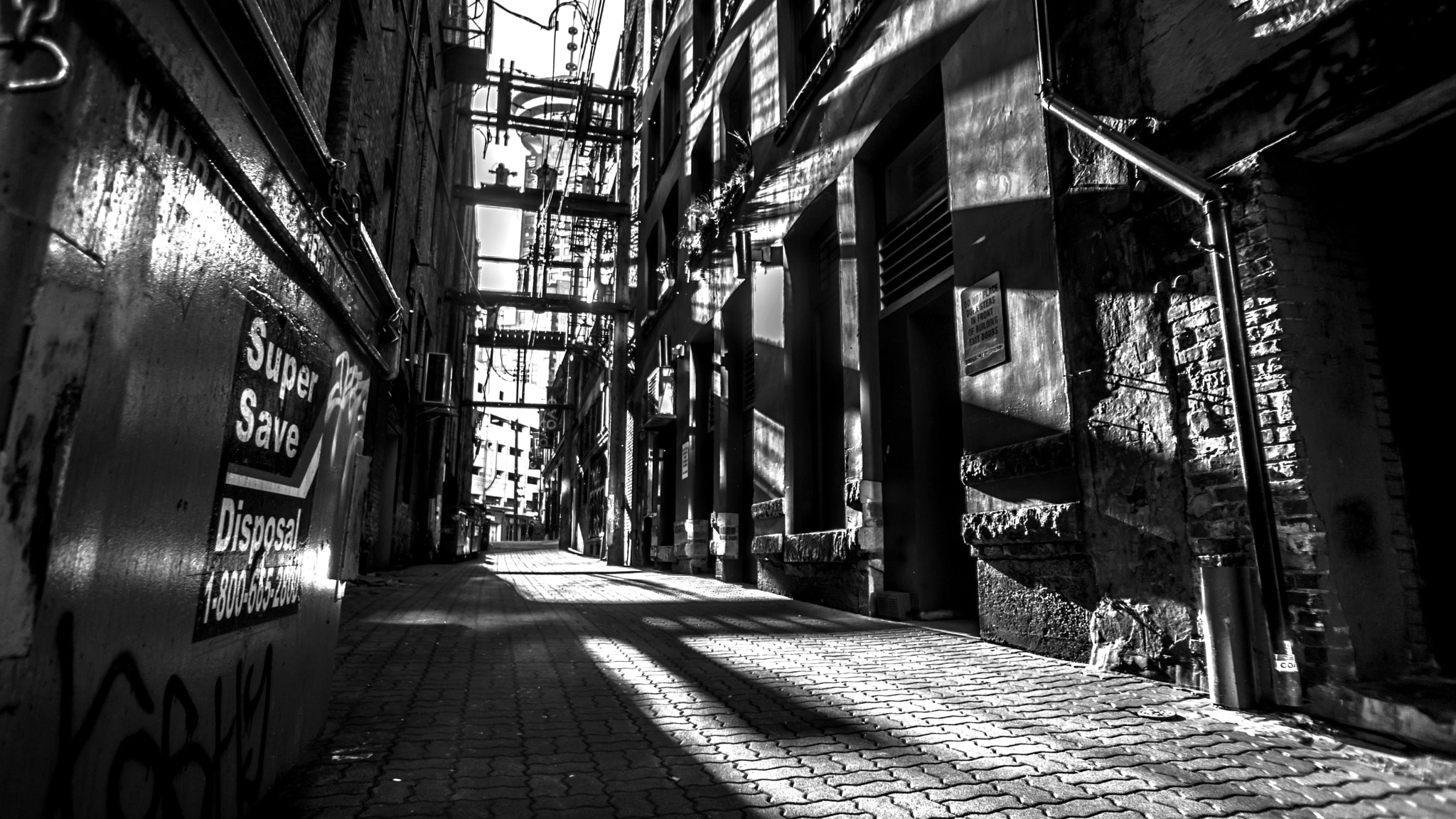 Sony Alpha NEX-7 + Sony E 16mm F2.8 sample photo