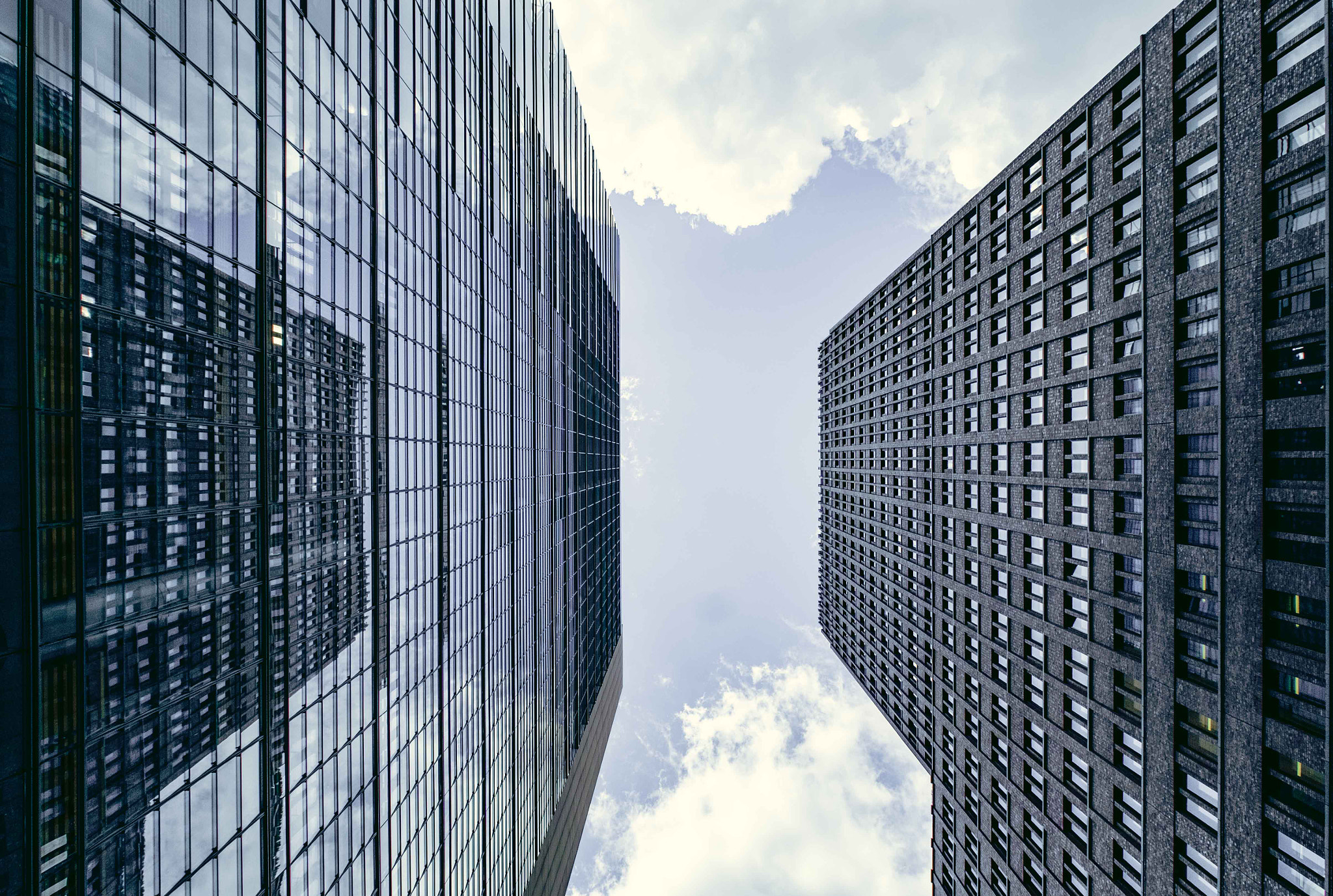 Fujifilm X-E1 + Fujifilm XF 10-24mm F4 R OIS sample photo. Towers in violet photography