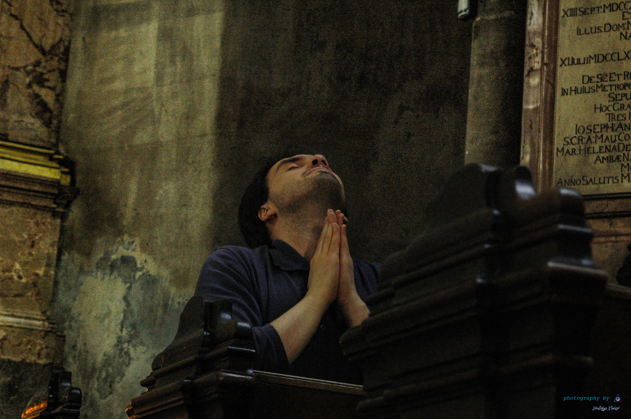 AF Zoom-Nikkor 35-70mm f/3.3-4.5 N sample photo. Prayer photography