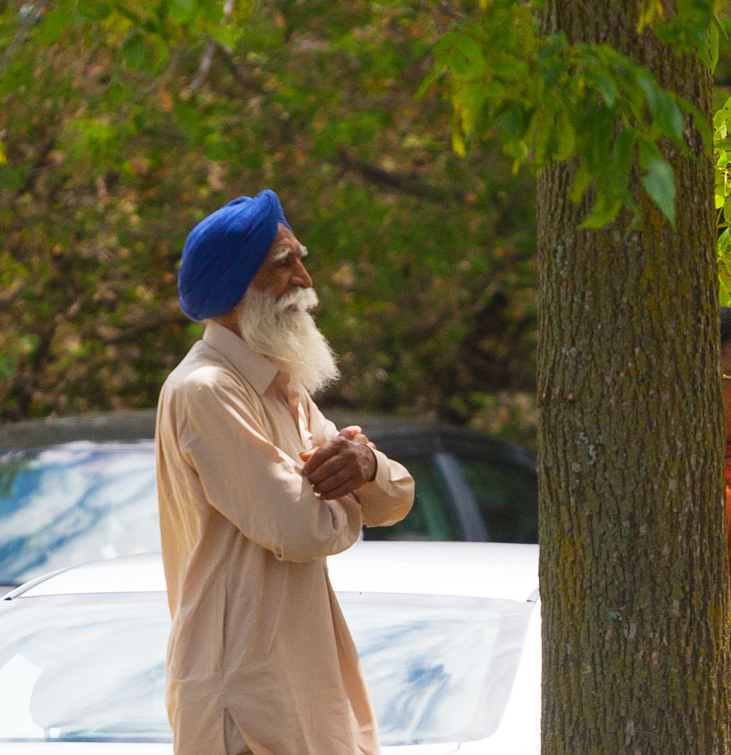 Canon EOS-1D Mark III sample photo. Deep in thought photography