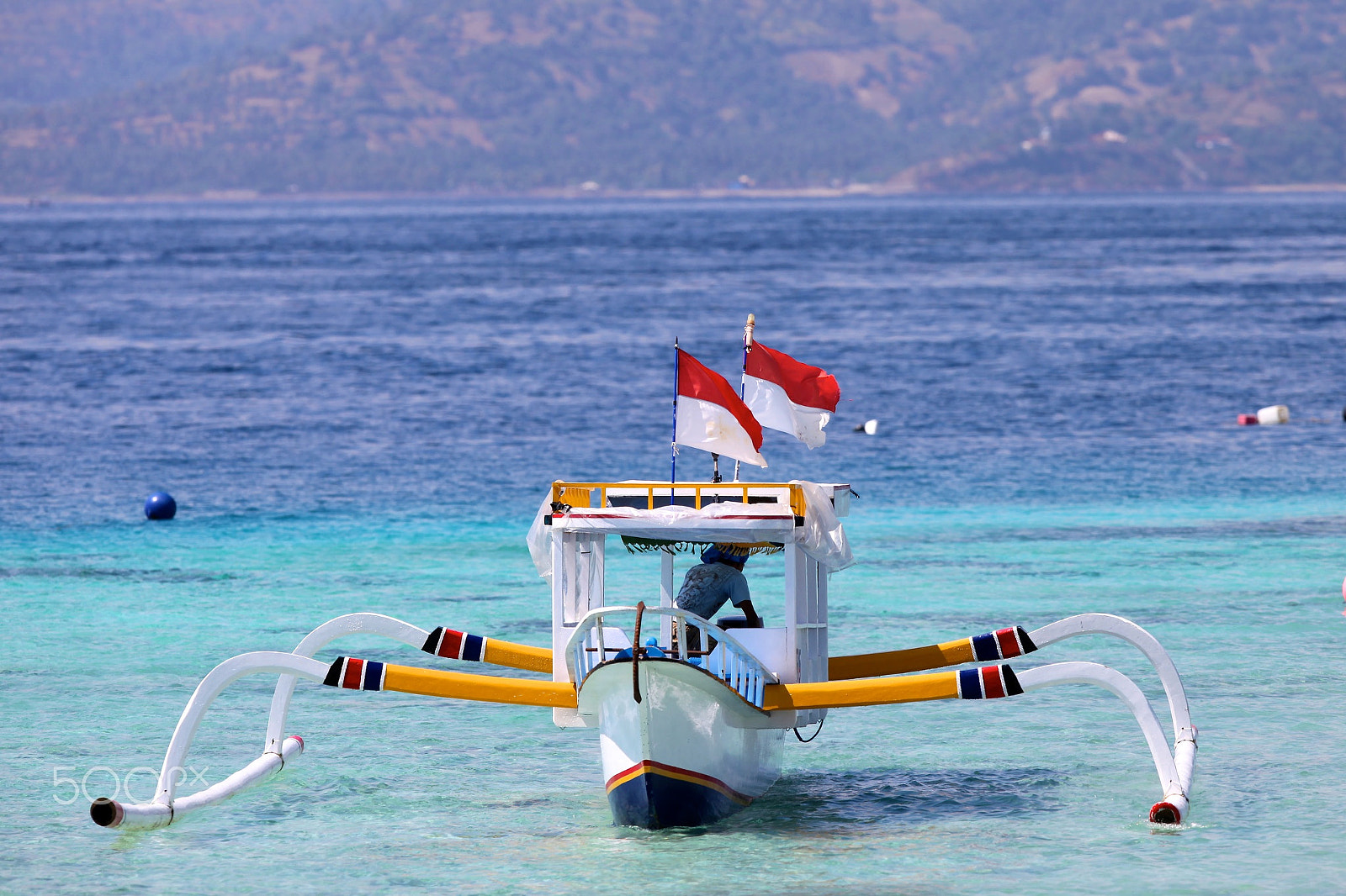 Canon EOS 5D Mark II + Canon EF 300mm F2.8L IS USM sample photo. Bali boating photography