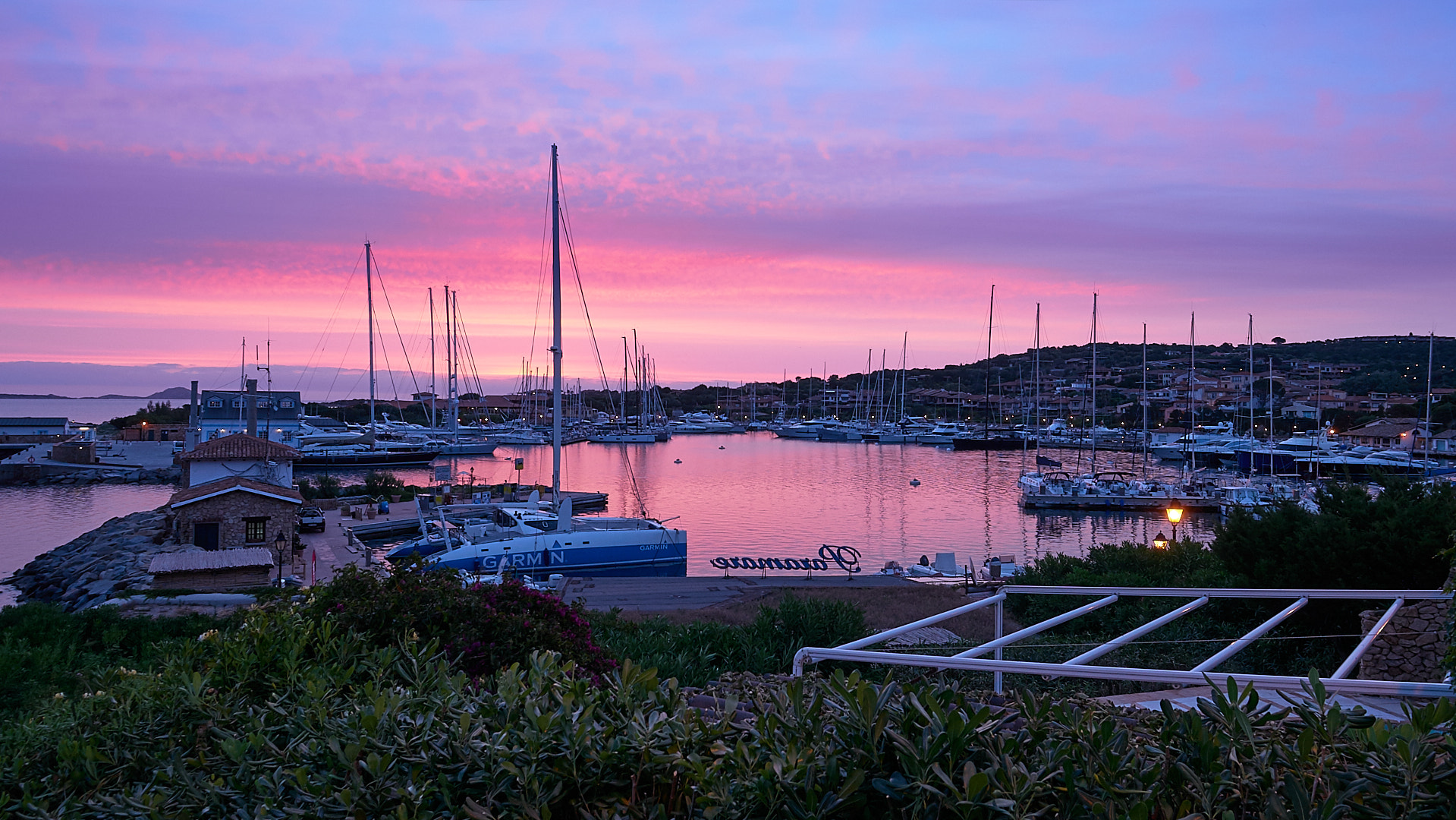 Panasonic Lumix DMC-GM5 + OLYMPUS M.9-18mm F4.0-5.6 sample photo. Sunrise over porto rotondo photography