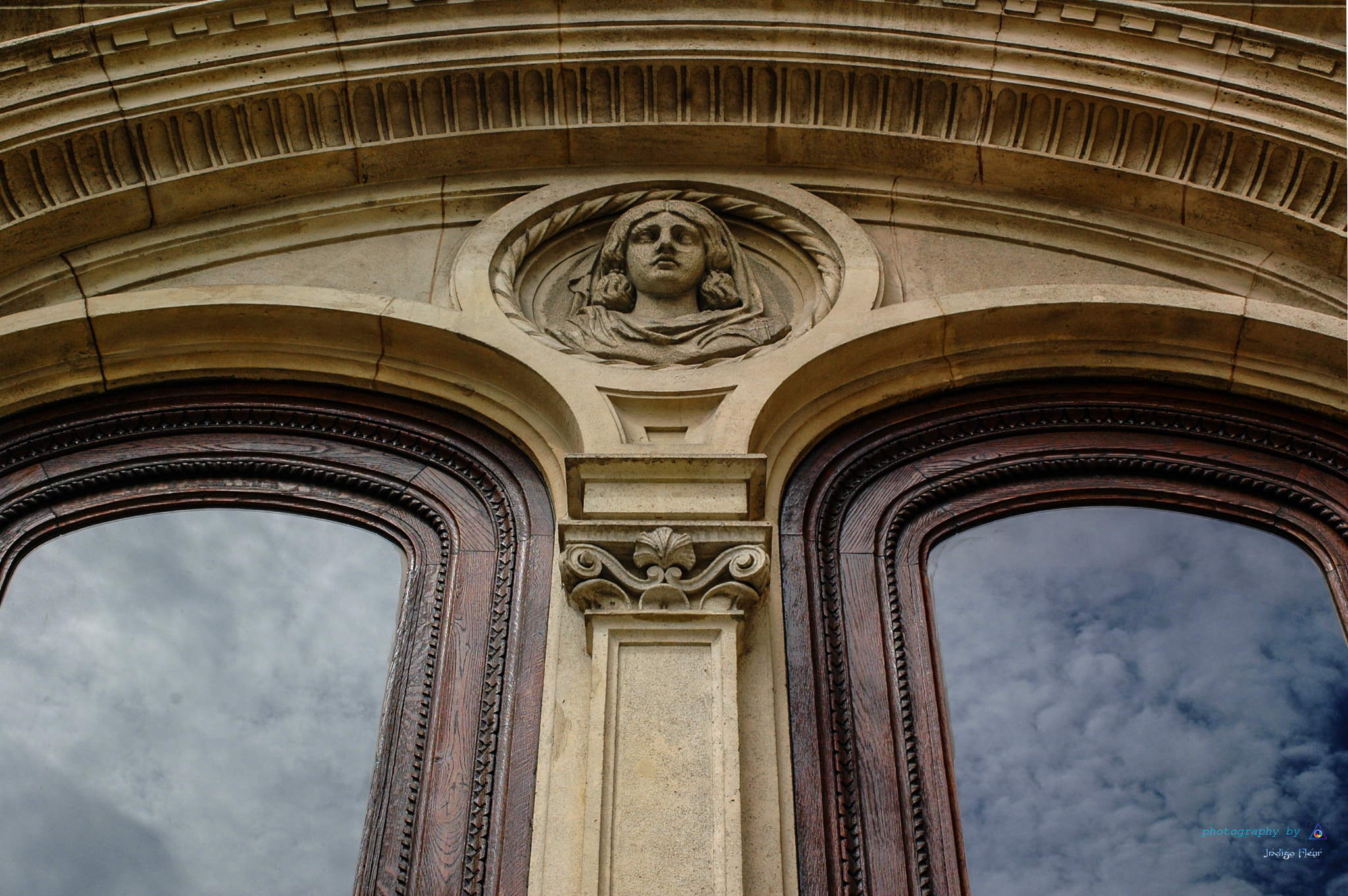 AF Zoom-Nikkor 35-70mm f/3.3-4.5 N sample photo. Windows photography