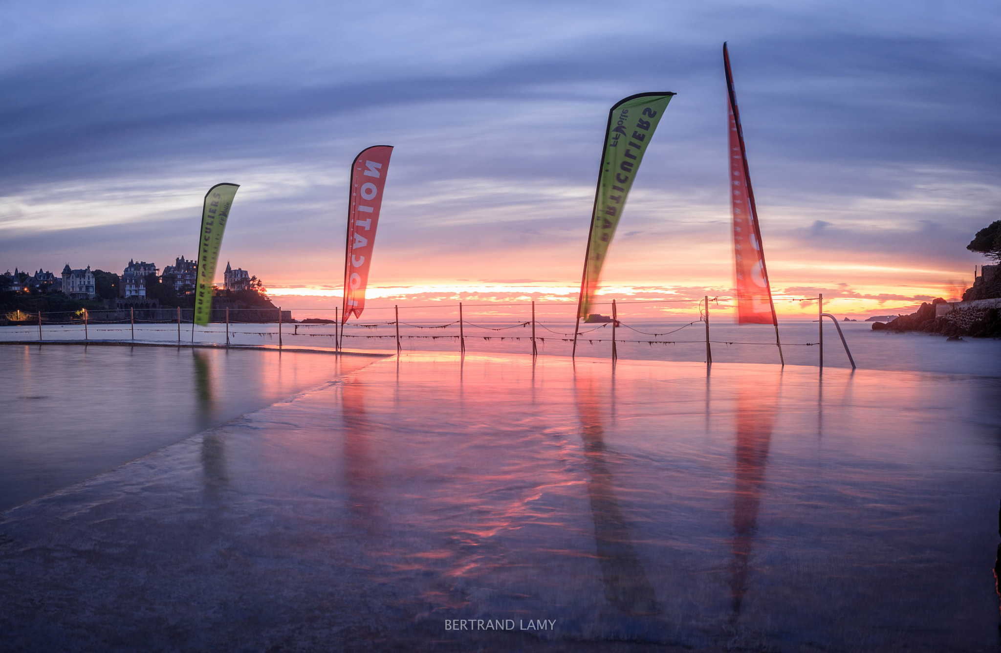 Canon EF-S 24mm F2.8 STM sample photo. Piscine de dinard photography