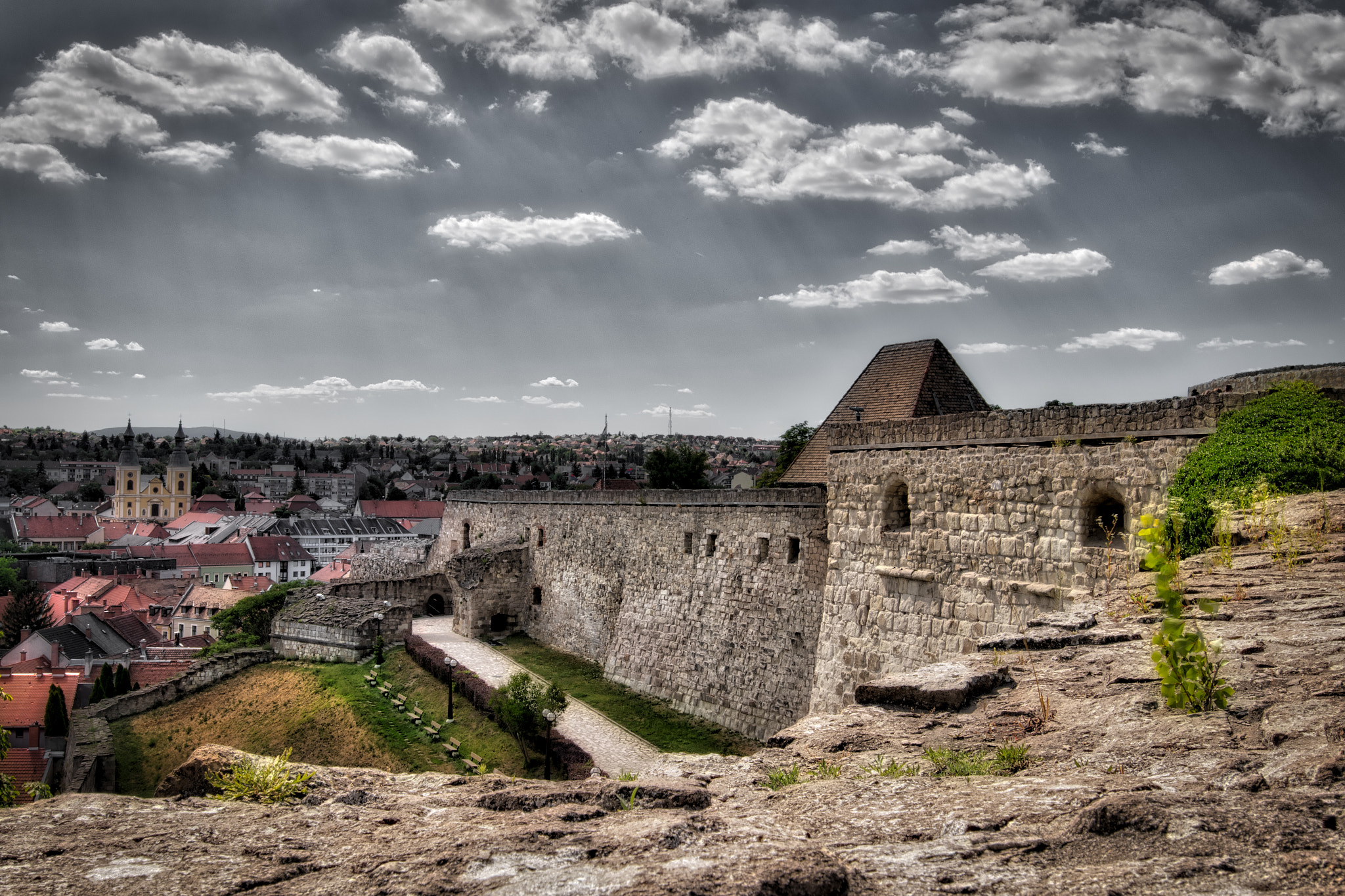 Sigma 24mm F1.4 DG HSM Art sample photo. Eger castle 1 photography