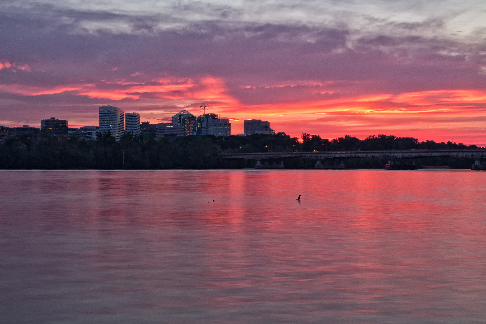 Canon EOS 650D (EOS Rebel T4i / EOS Kiss X6i) + Sigma 18-50mm f/2.8 Macro sample photo. Potomac river sunset photography