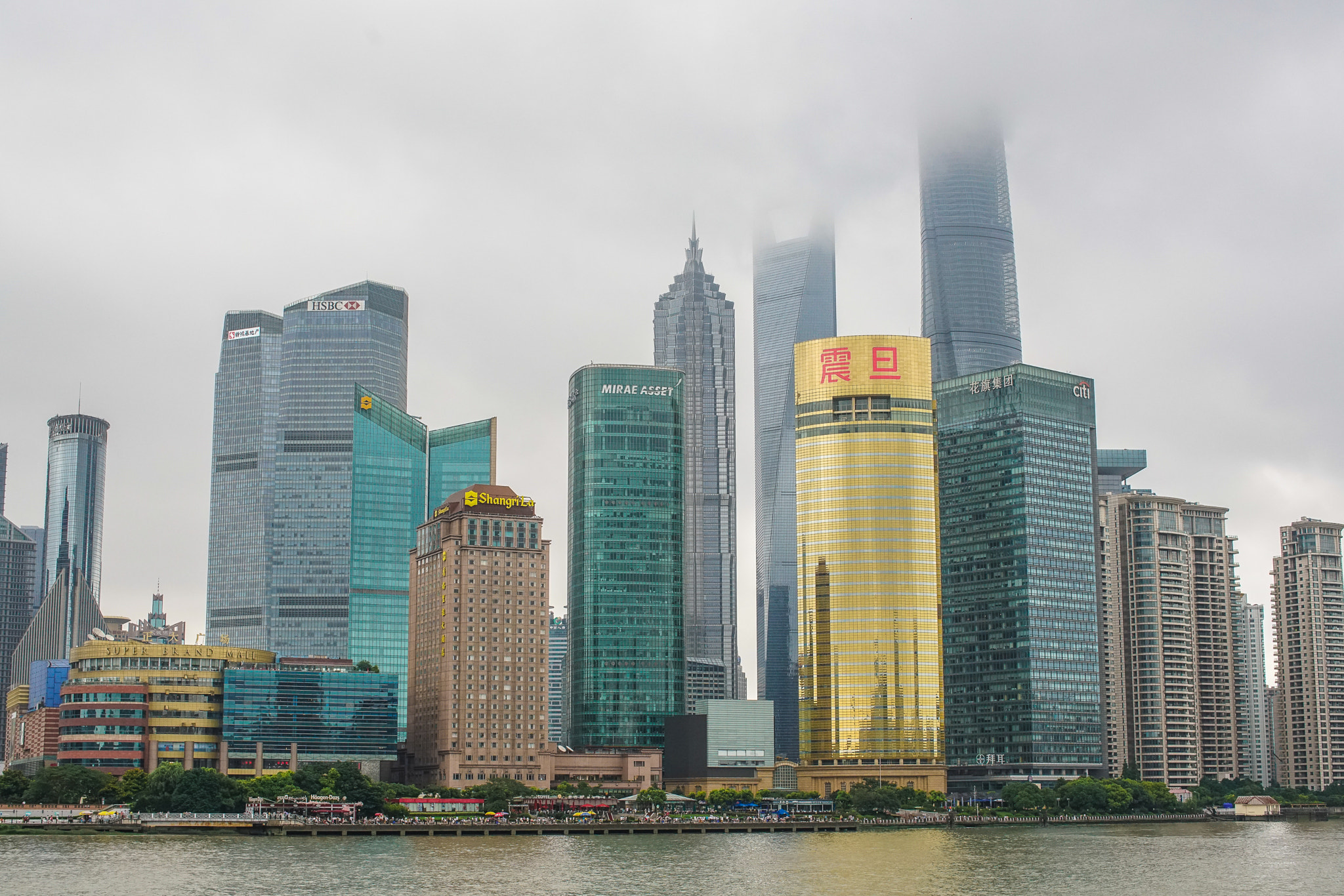 Sony a7R II + 50mm F1.2 G SSM sample photo. Shanghai riverfront photography