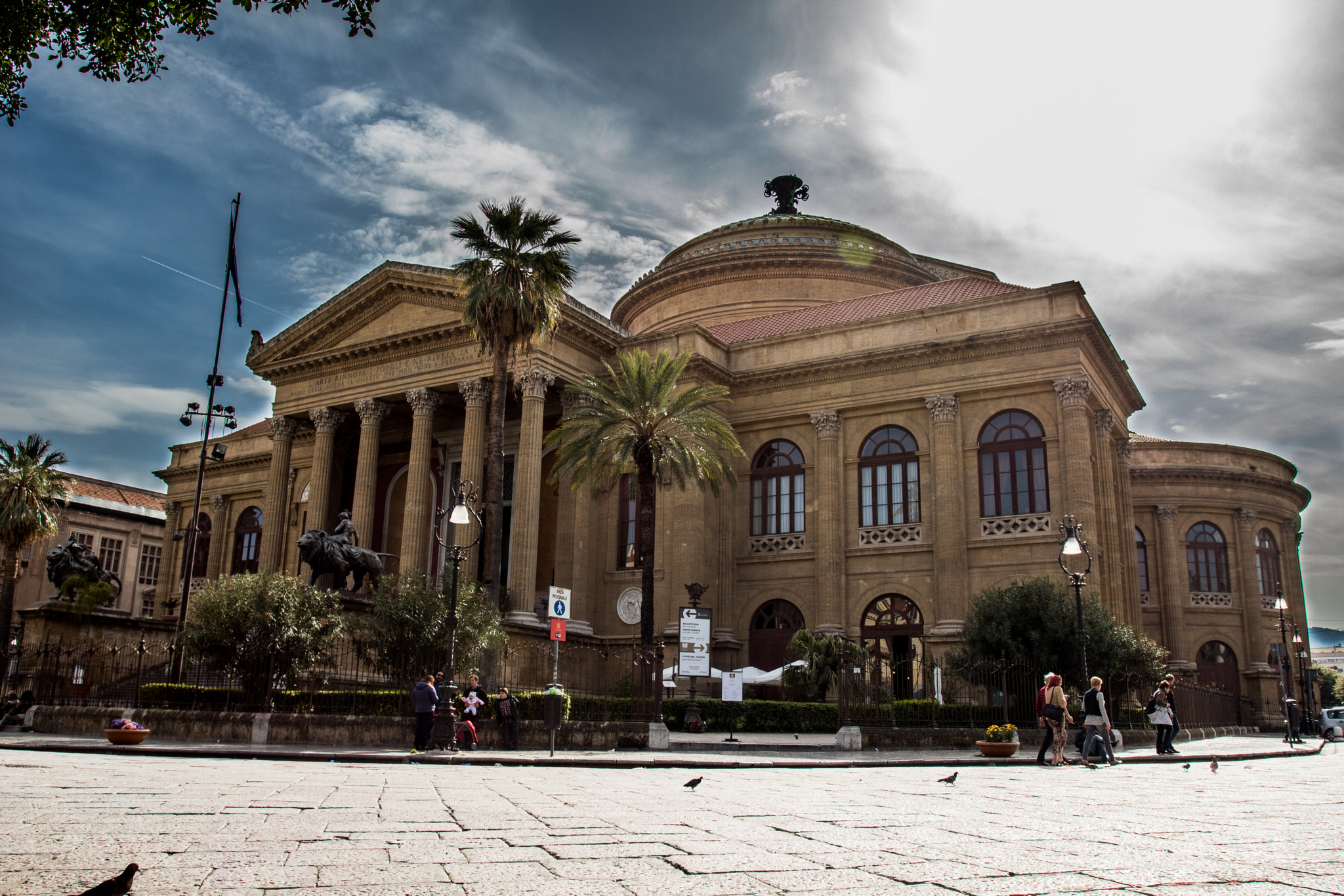Canon EOS 760D (EOS Rebel T6s / EOS 8000D) + Canon EF 17-40mm F4L USM sample photo. Palermo from 20mm.... photography