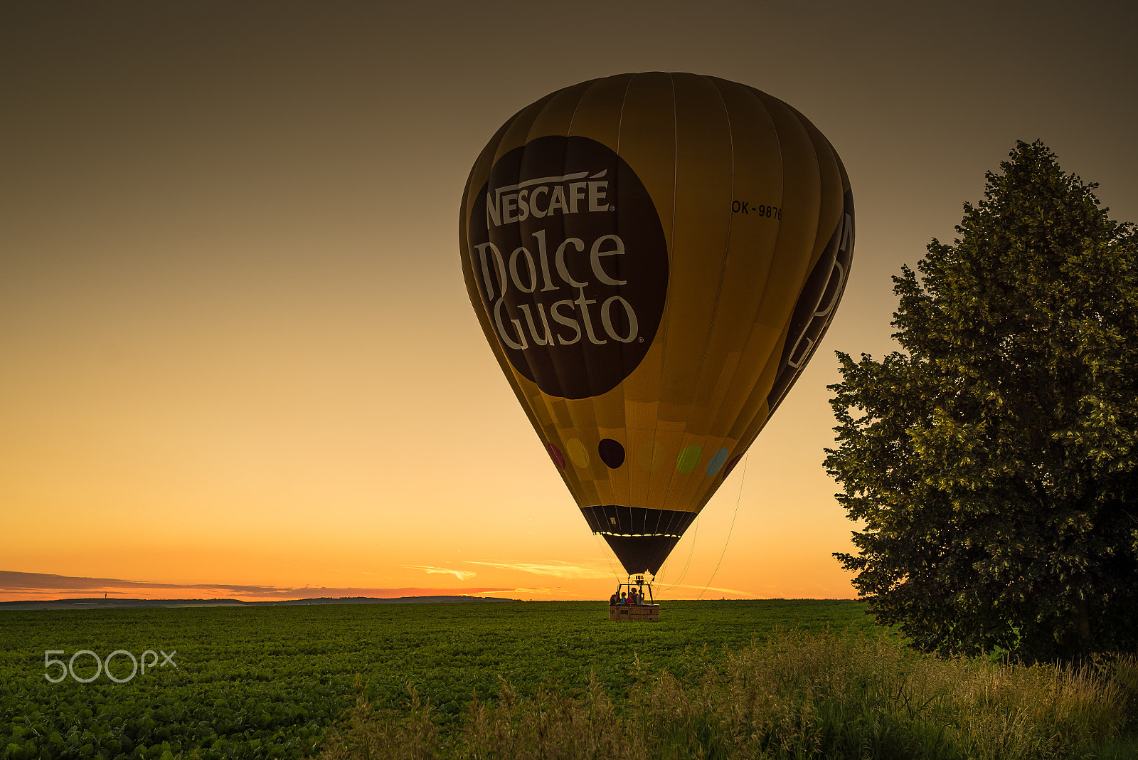 Nikon AF-S Nikkor 200-400mm F4G ED-IF VR sample photo. Hot air balloon photography