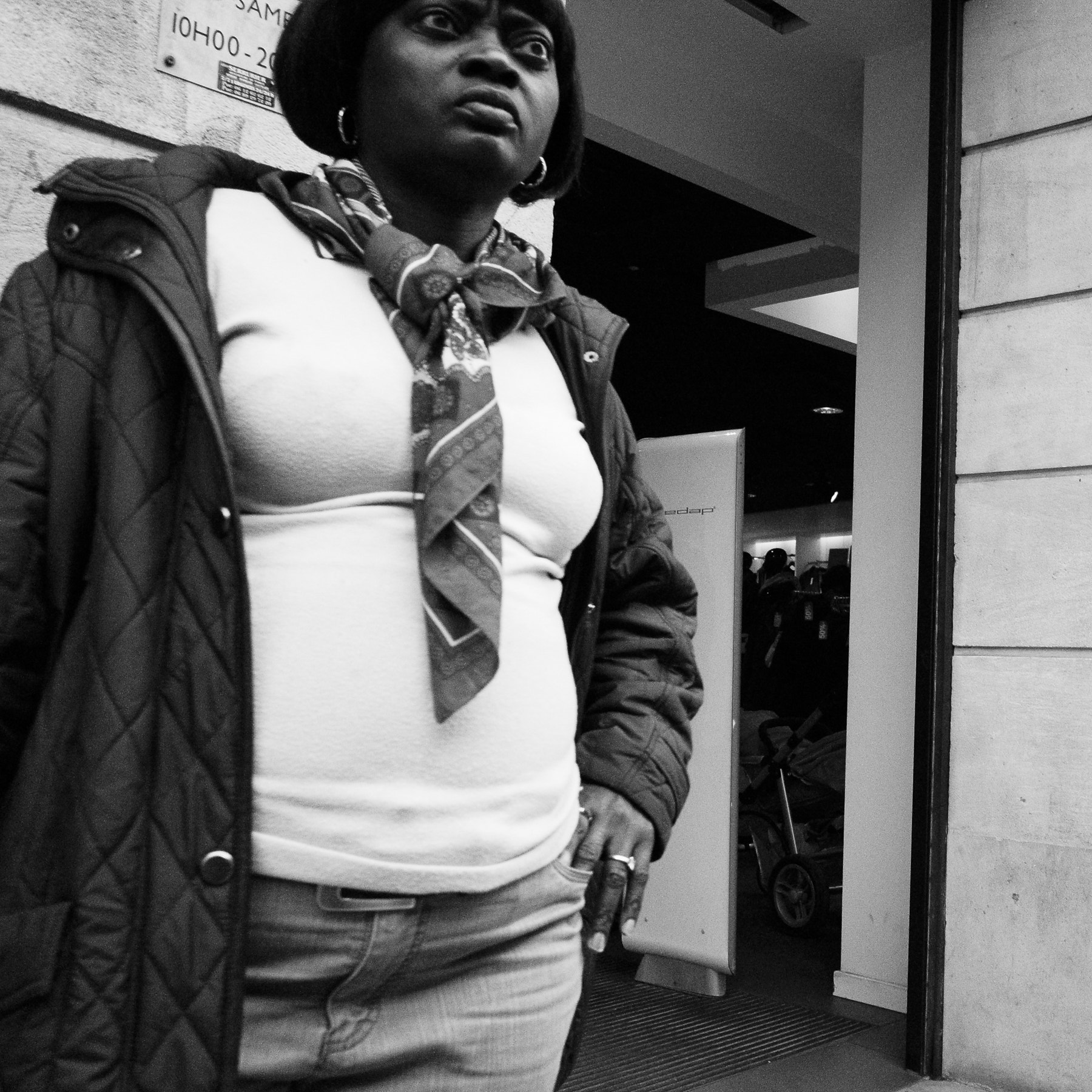 GR LENS A12 28mm F2.5 sample photo. People in paris photography