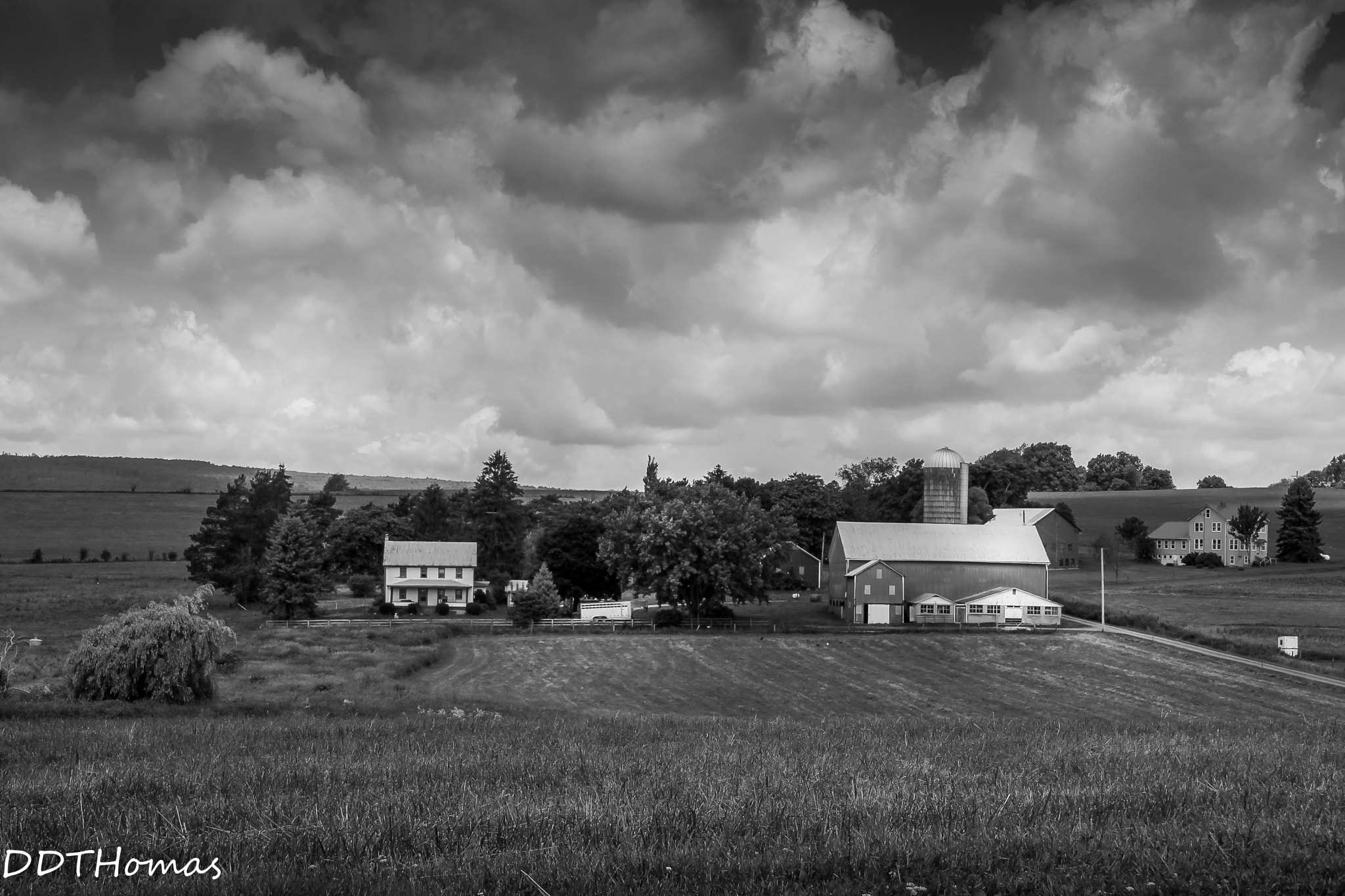 Canon EOS 1100D (EOS Rebel T3 / EOS Kiss X50) sample photo. Pa bw farms photography