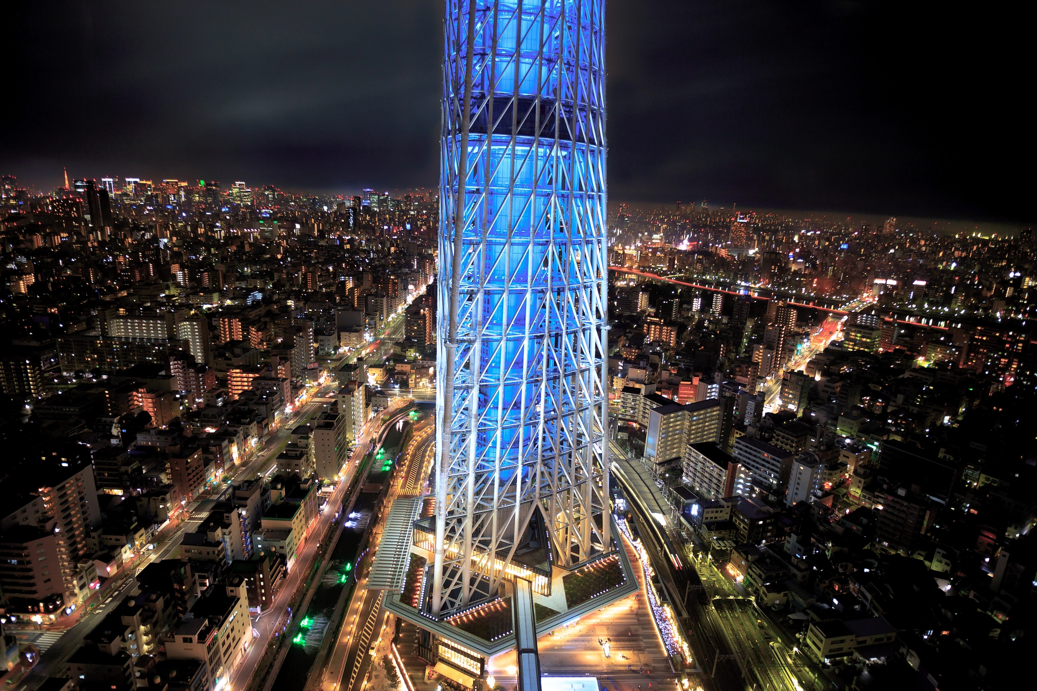 Tokina AT-X Pro 12-24mm F4 (IF) DX sample photo. Cityscape around the bottom of the tokyo sky-tree photography