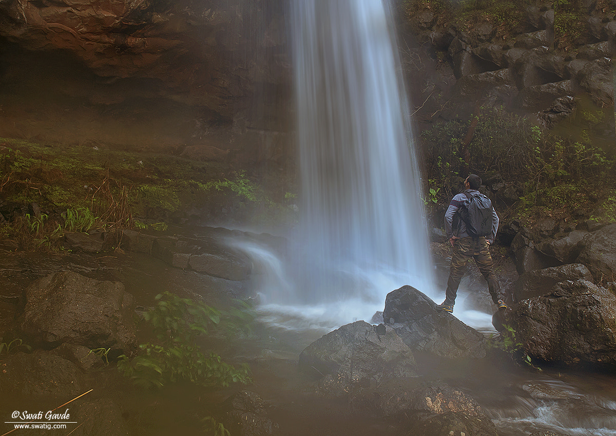Nikon D300S sample photo. Looking at the falls photography