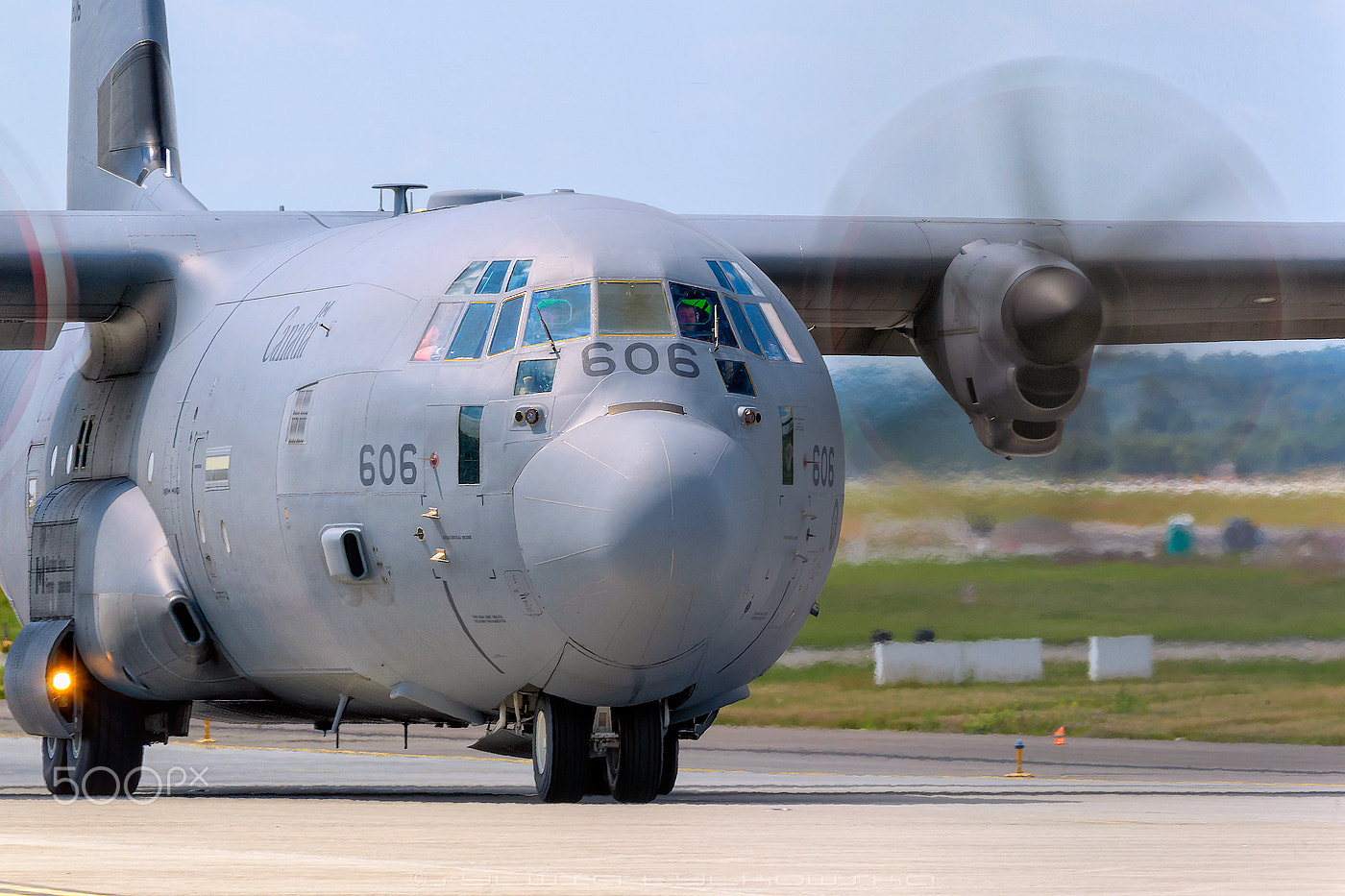 Nikon D90 + Nikon AF-S Nikkor 300mm F4D ED-IF sample photo. Lockheed cc-130j hercules photography