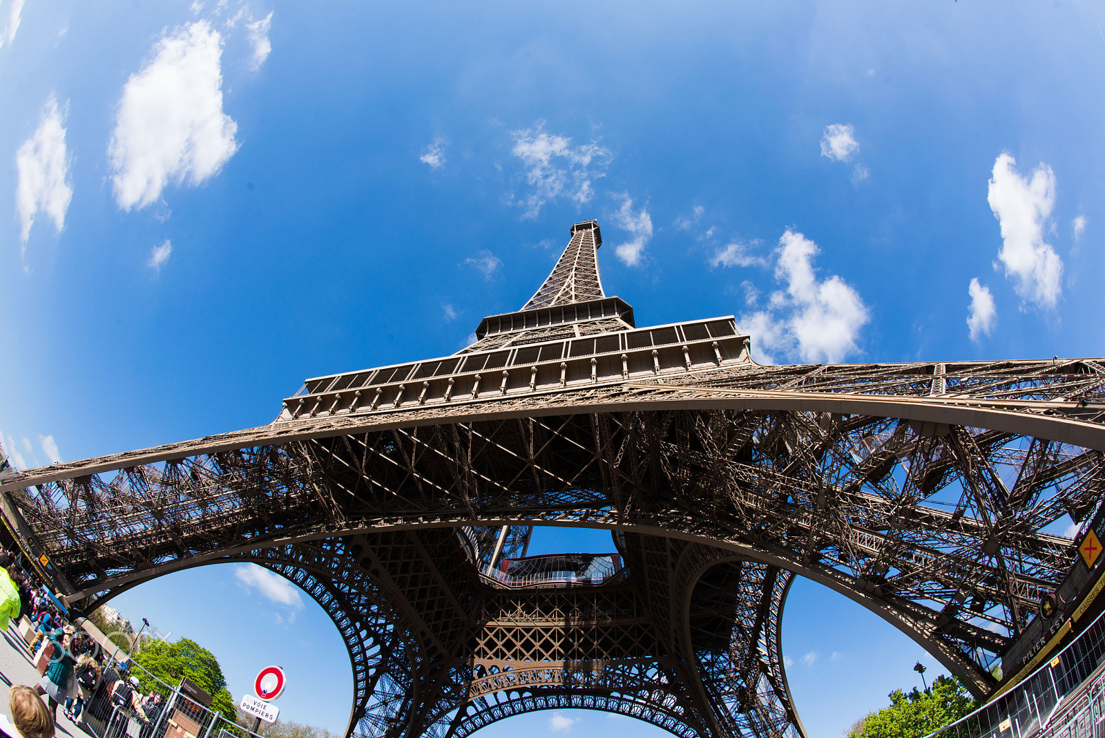 Nikon D600 + Nikon AF Fisheye-Nikkor 16mm F2.8D sample photo. So high - eiffel tower photography