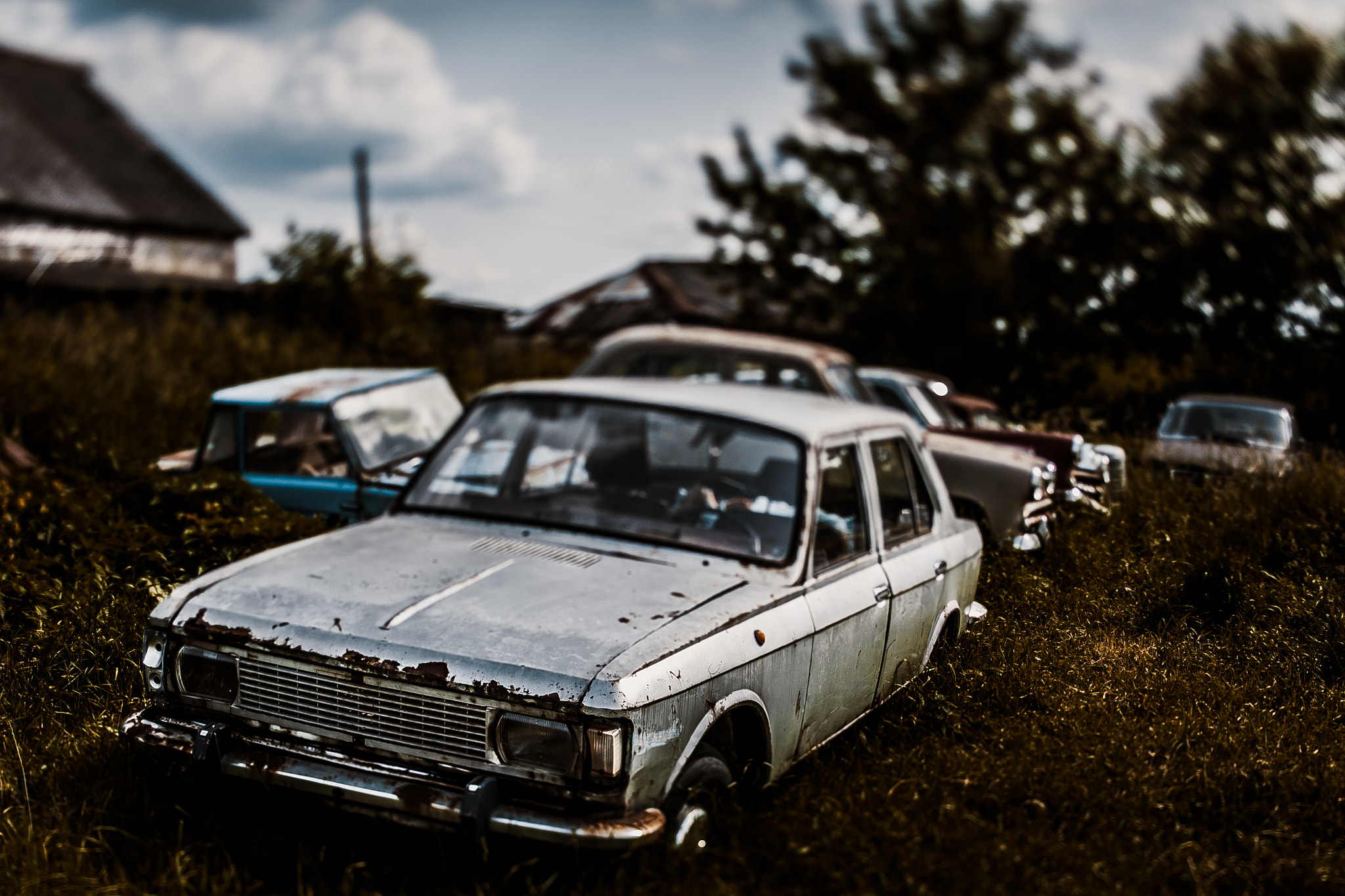 Canon EOS 5D + Canon TS-E 45mm F2.8 Tilt-Shift sample photo. Old russian car photography