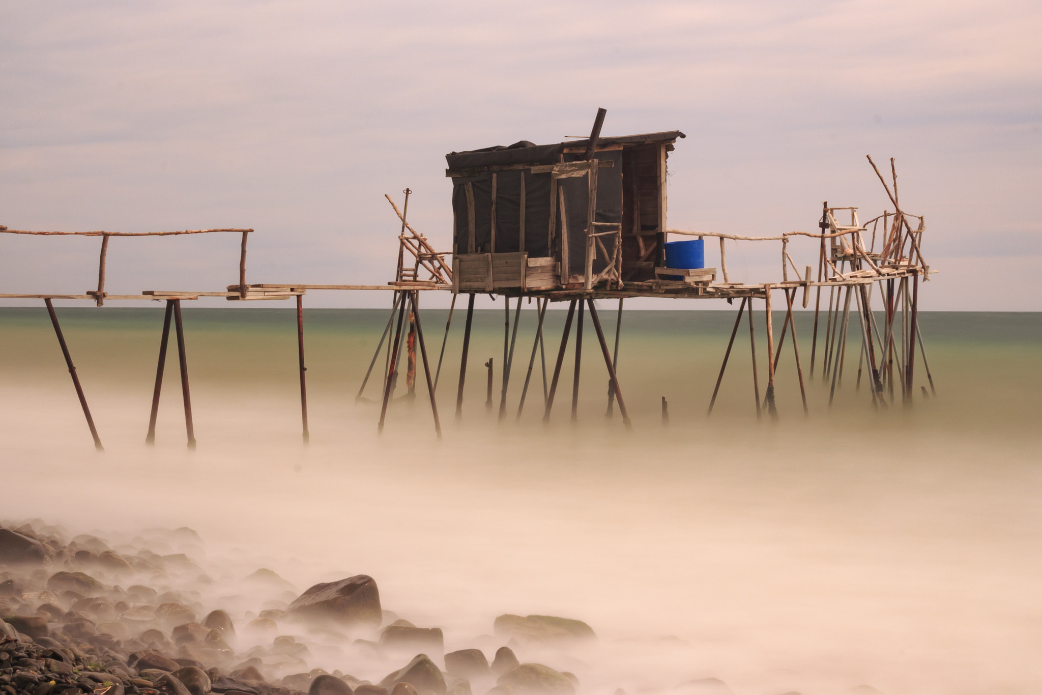 Sigma 17-70mm F2.8-4 DC Macro OS HSM sample photo. Waves at fishgarth photography