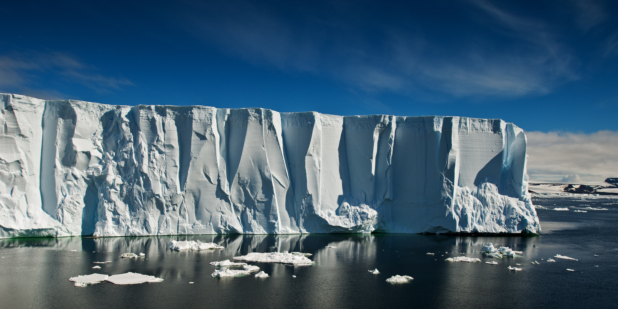 Nikon D2X sample photo. [ tabular iceberg ] photography