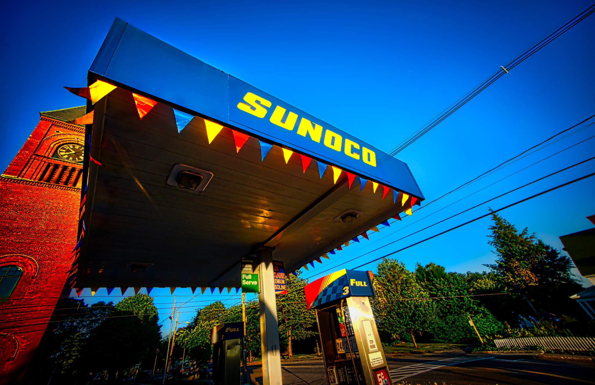 Sony a7 + Sony E 10-18mm F4 OSS sample photo. Sunoco sunset photography