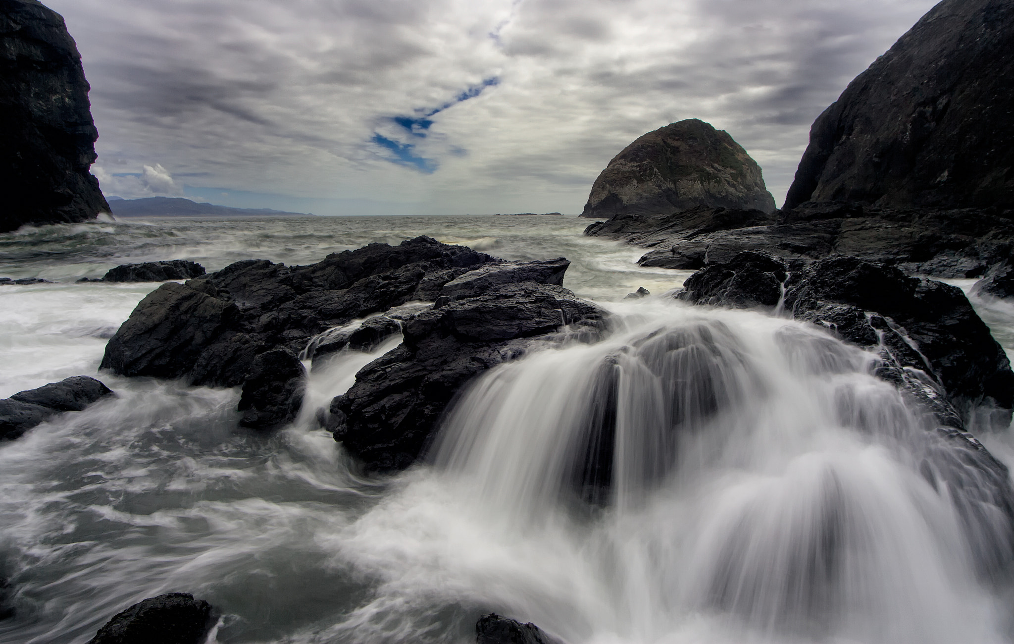Sigma 15-30mm f/3.5-4.5 EX DG Aspherical sample photo. Oregon high tide photography