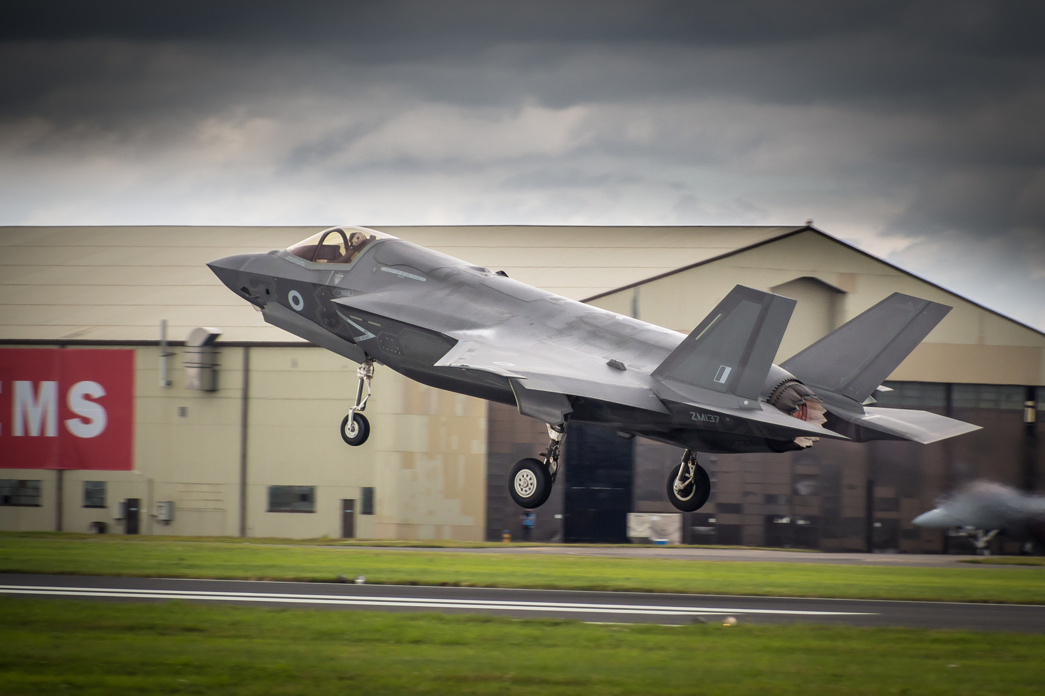 Panasonic Lumix G Vario 45-200mm F4-5.6 OIS sample photo. Royal air force f-35b photography