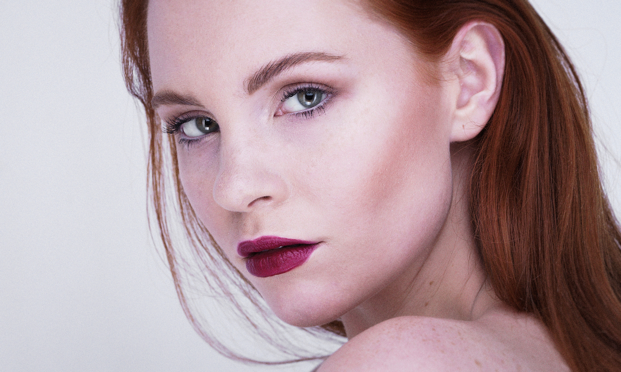 Sony SLT-A57 + Sony DT 55-200mm F4-5.6 SAM sample photo. Very beautiful eyes photography