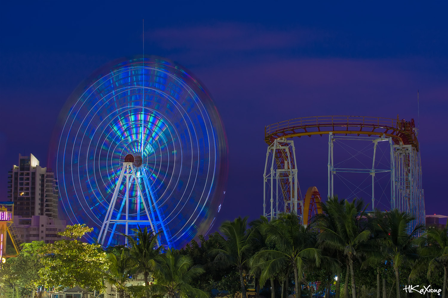 Canon EF-S 60mm F2.8 Macro USM sample photo. Ferris wheel photography
