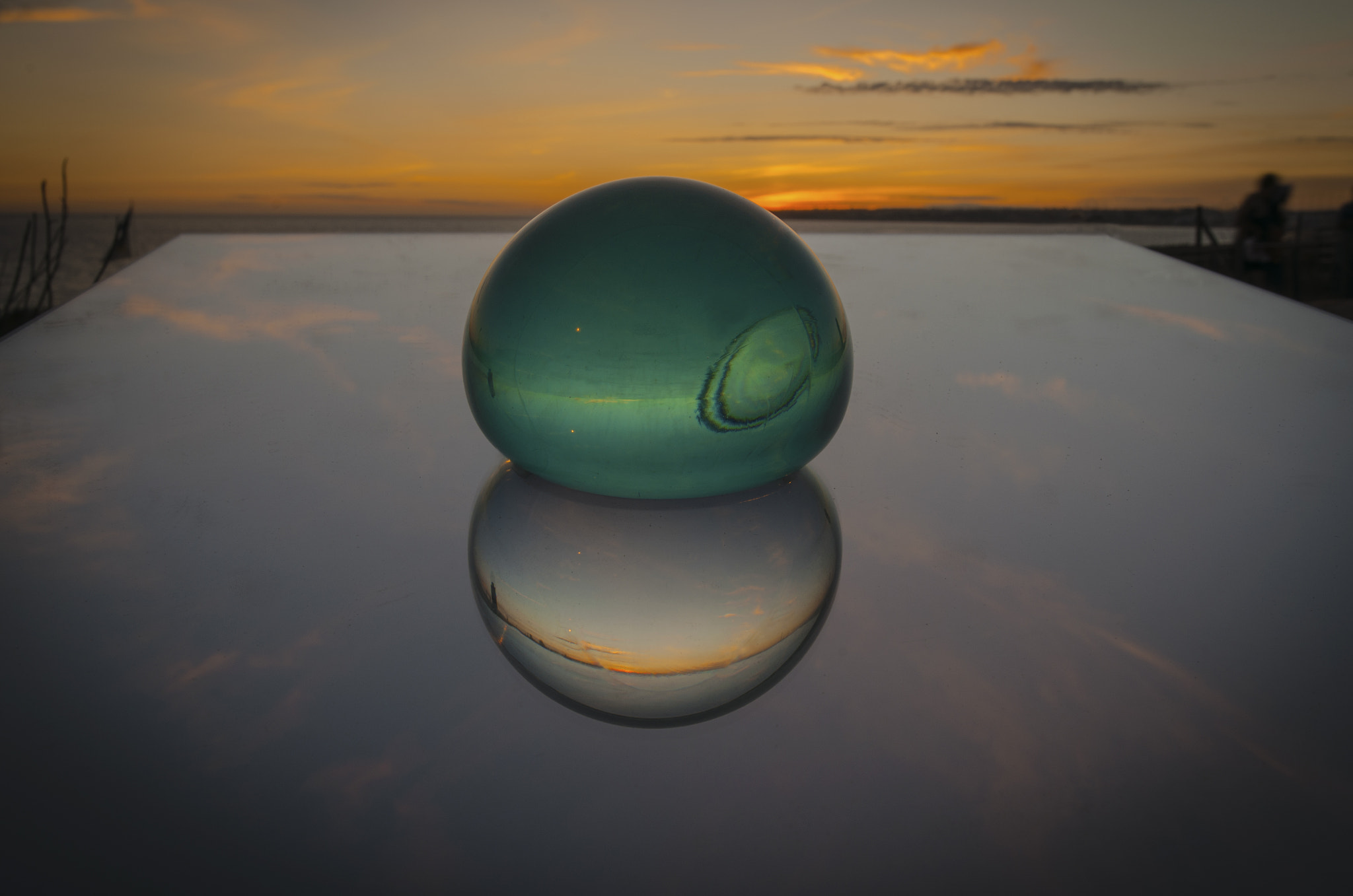 Nikon AF-S Nikkor 17-35mm F2.8D ED-IF sample photo. "green v white, at sunset !" photography